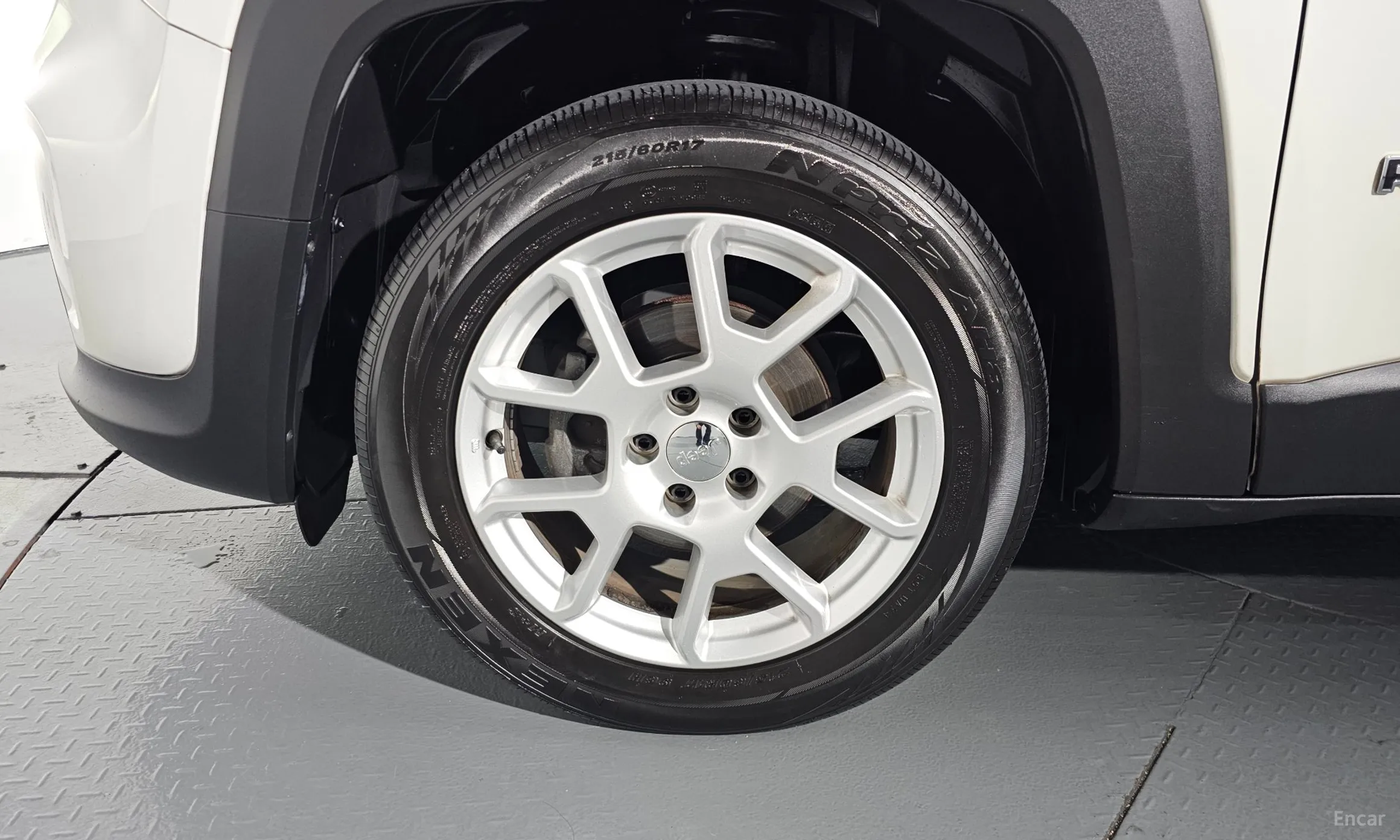 Jeep Renegade превью 5