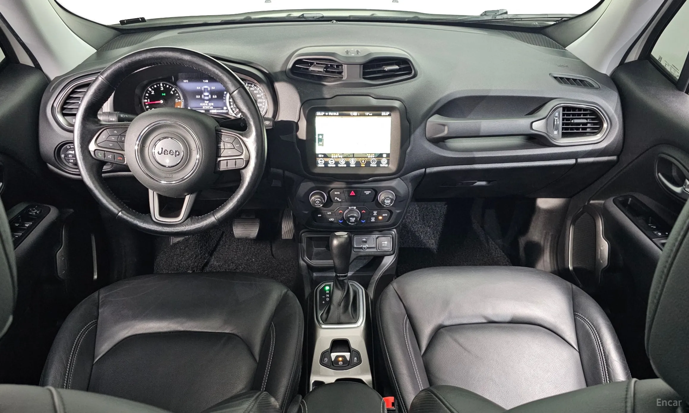 Jeep Renegade превью 7