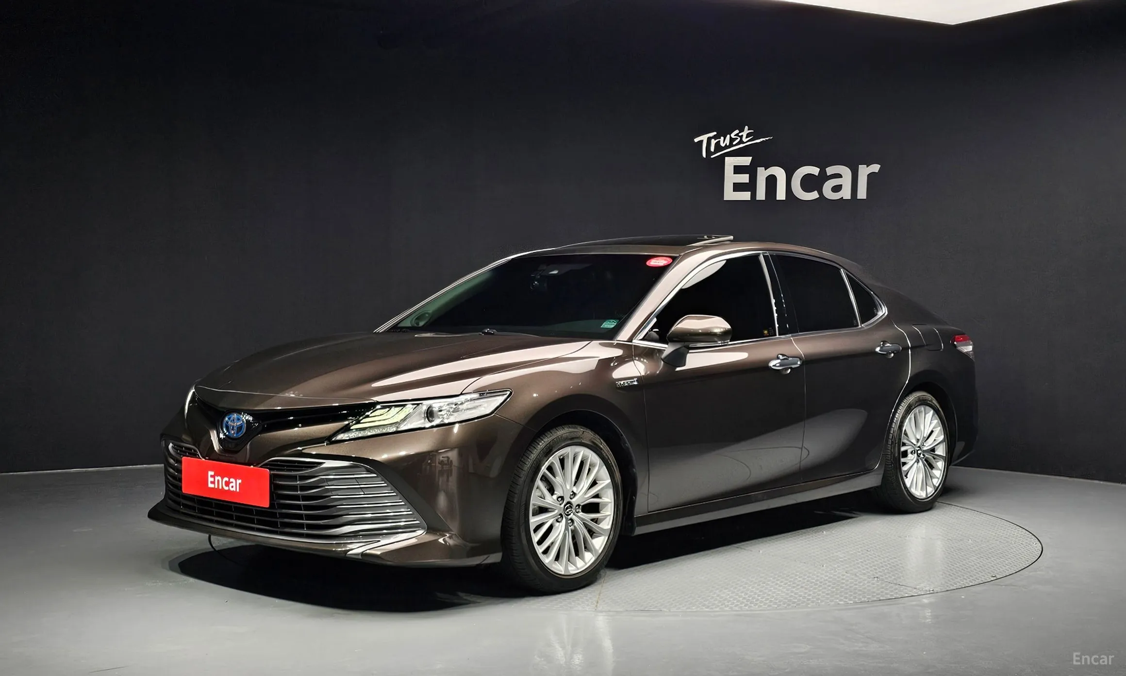 Camry (XV70)