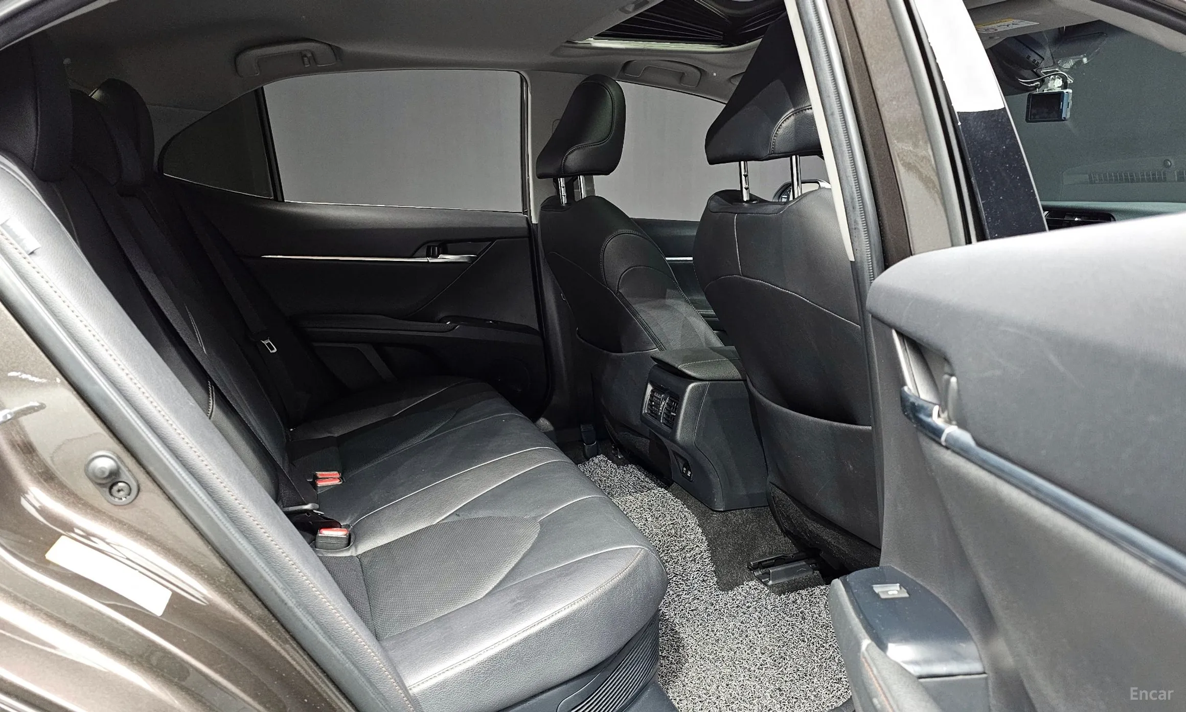 Toyota Camry (XV70) превью 11