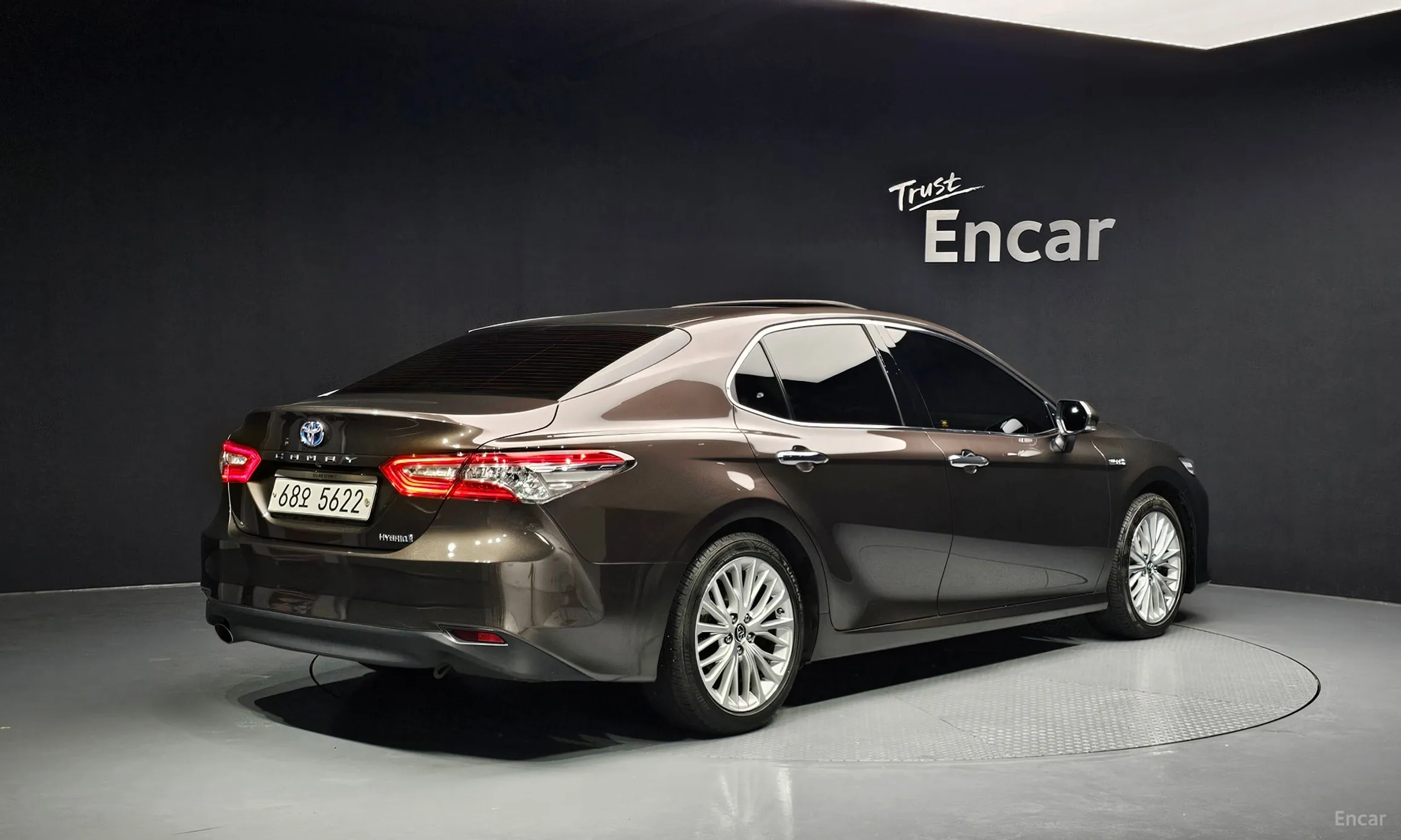 Toyota Camry (XV70) превью 2