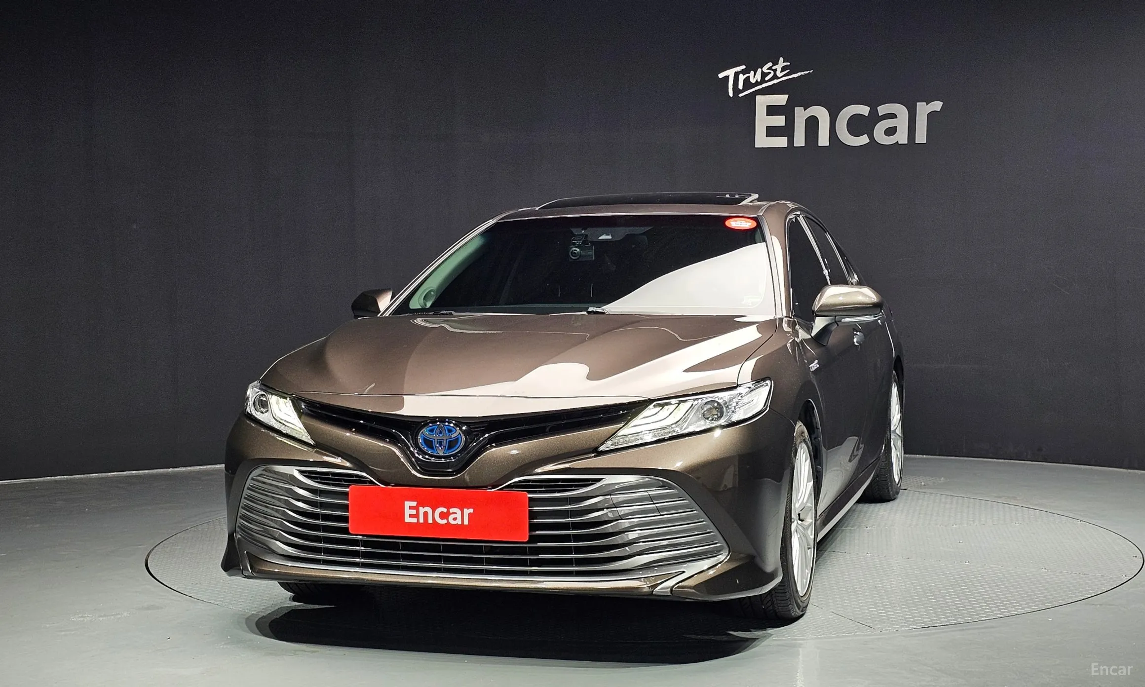Toyota Camry (XV70) превью 3