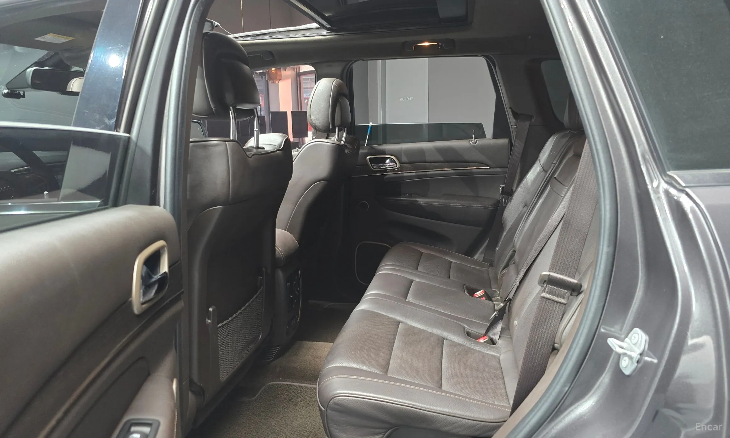 Jeep Grand Cherokee превью 13