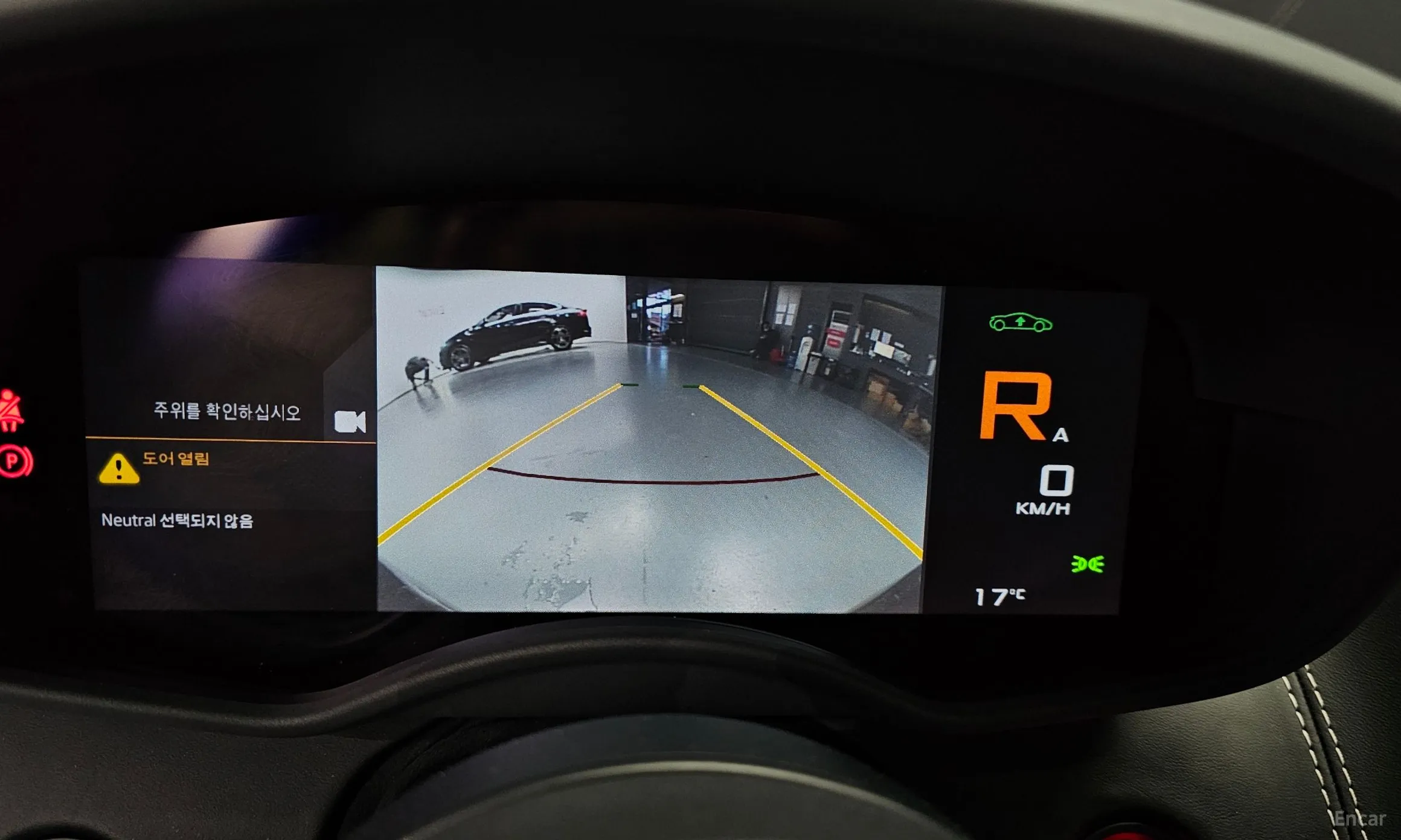 McLaren 570GT превью 14