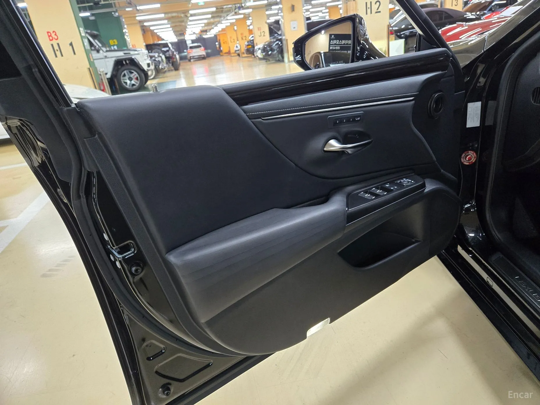 Lexus ES300h 7th Generation превью 10
