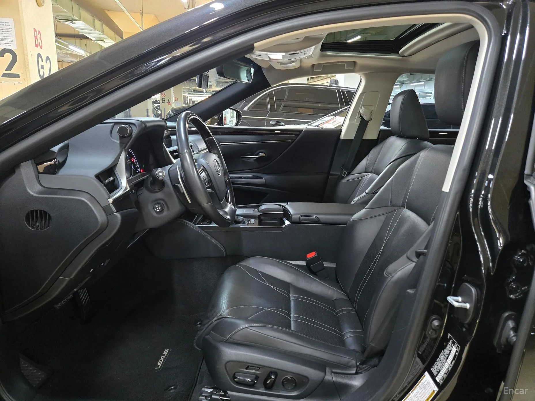 Lexus ES300h 7th Generation превью 12
