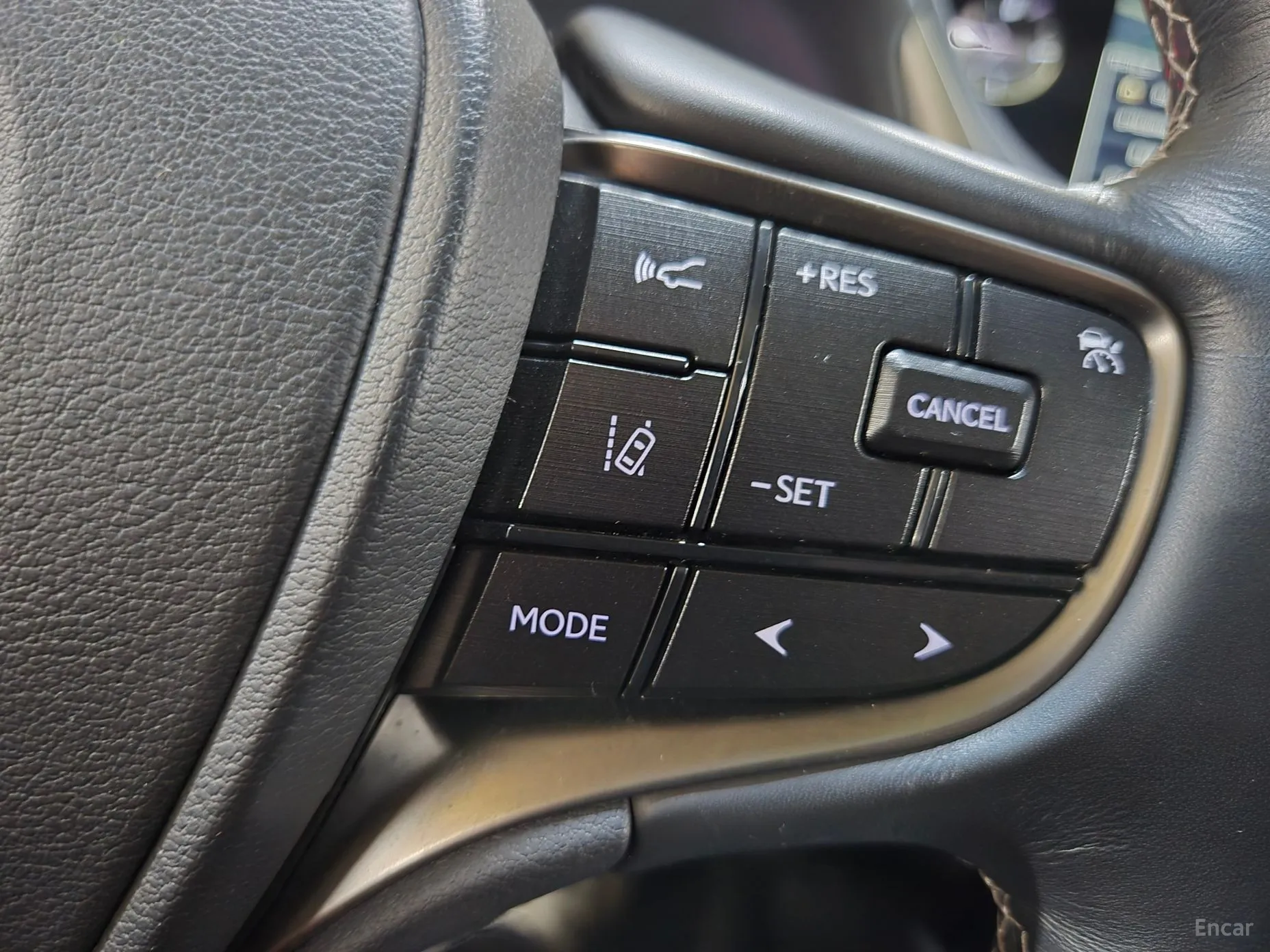 Lexus ES300h 7th Generation превью 15