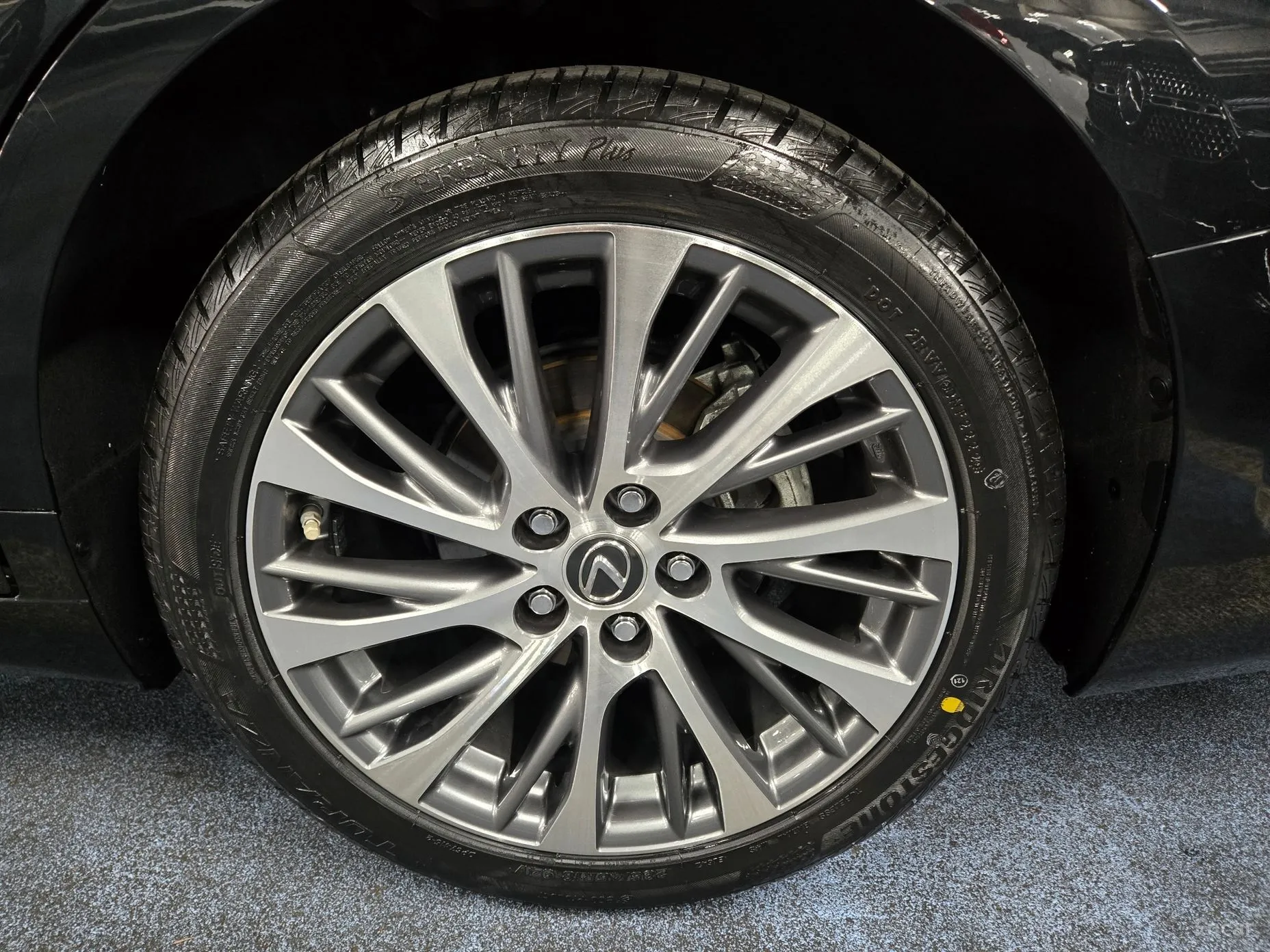 Lexus ES300h 7th Generation превью 20