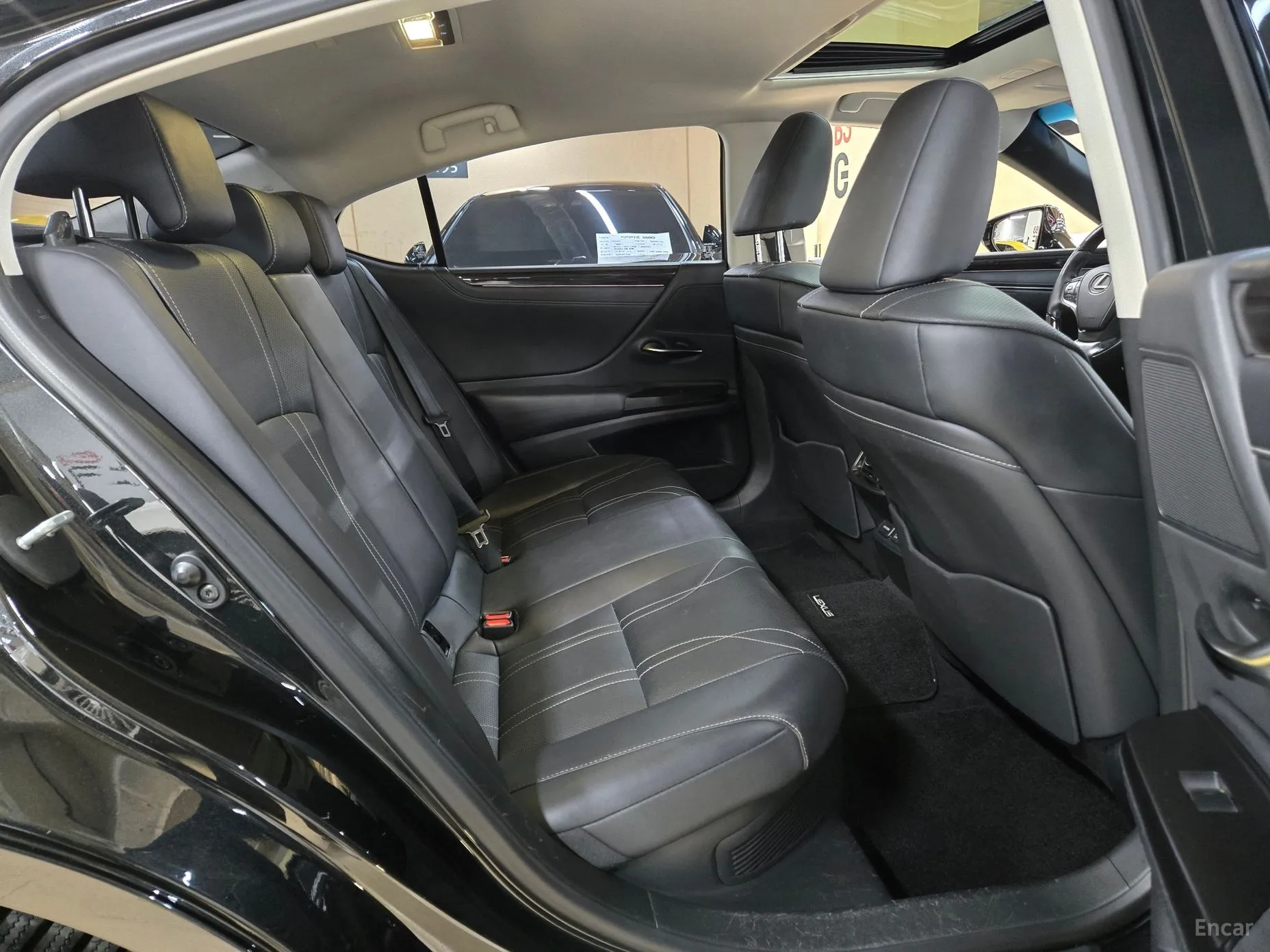 Lexus ES300h 7th Generation превью 3