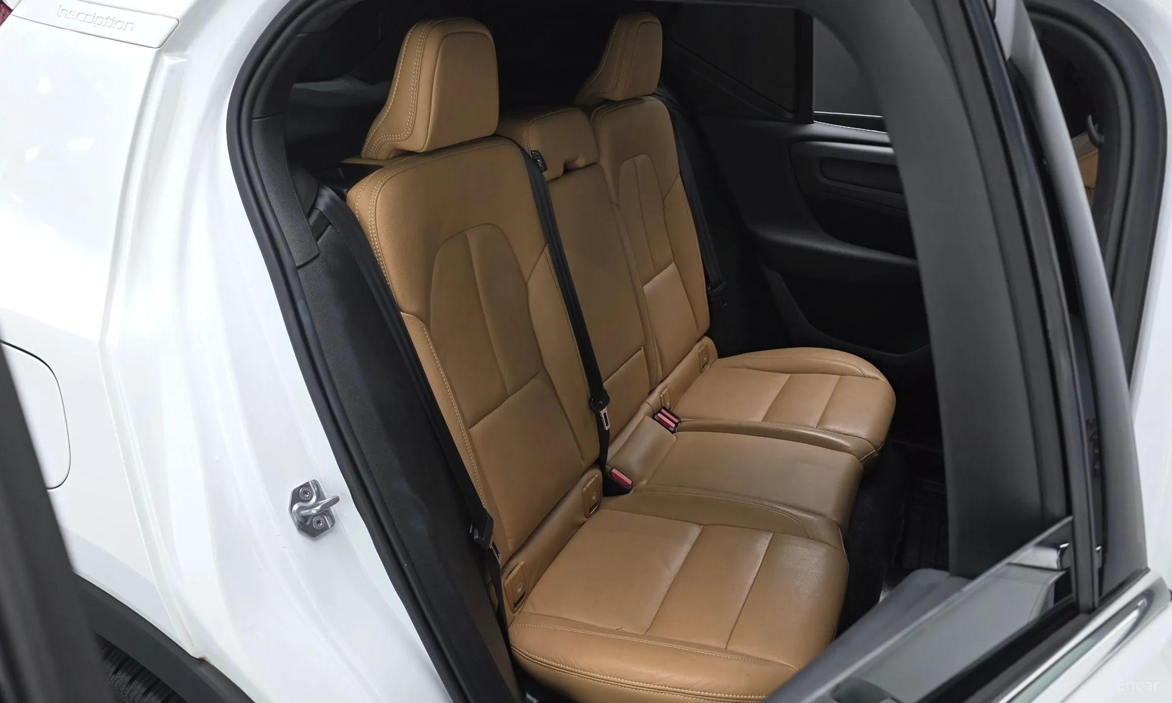 Volvo XC40 превью 11