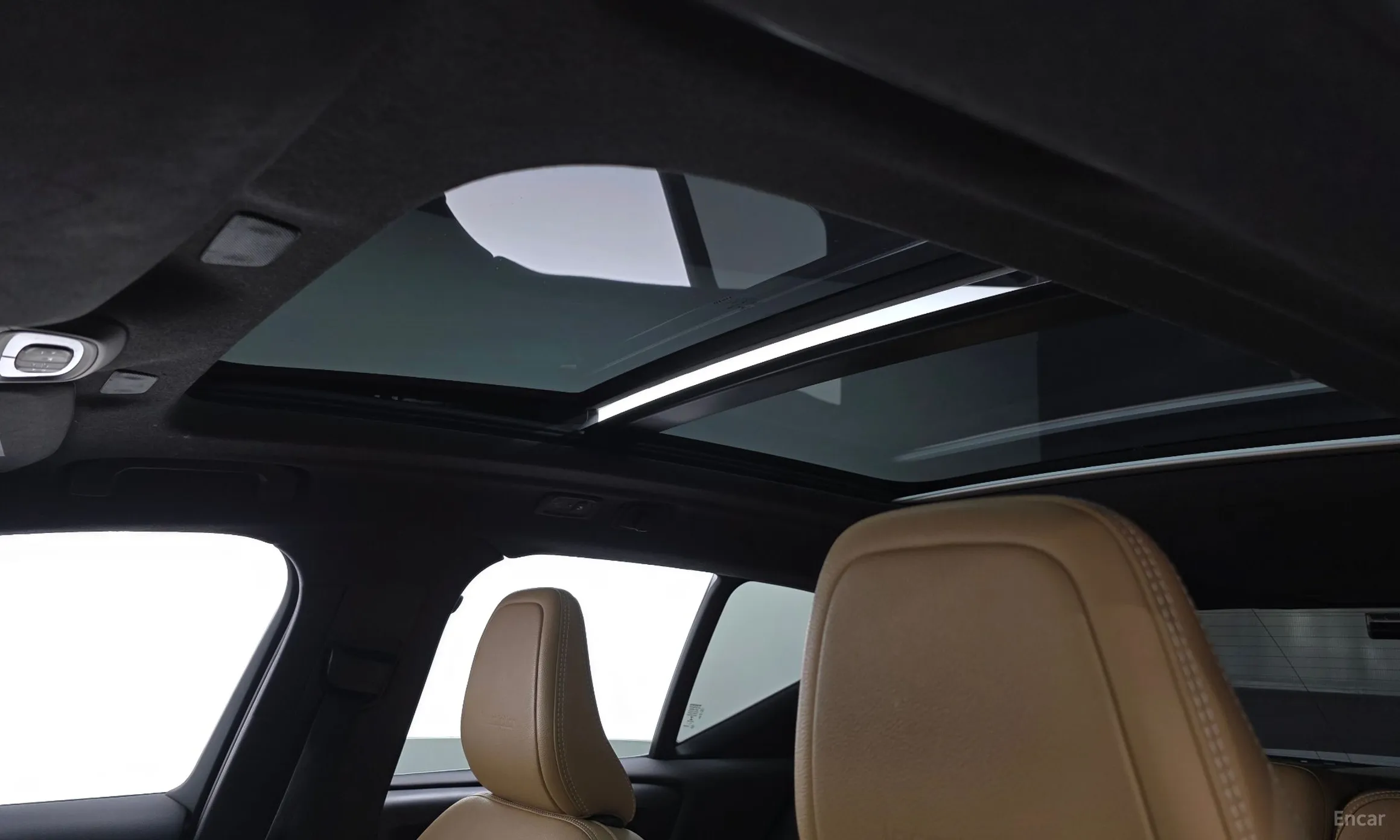 Volvo XC40 превью 19