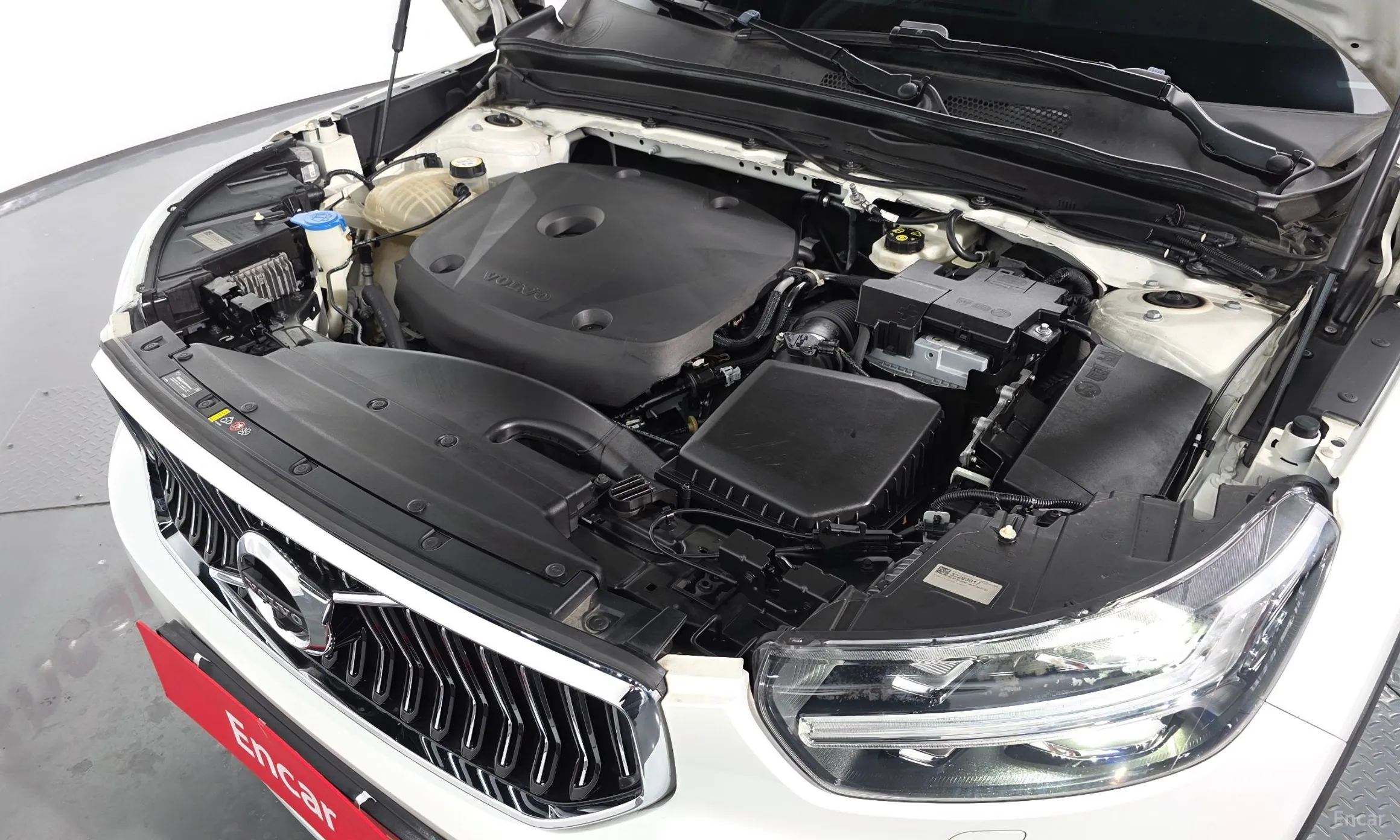 Volvo XC40 превью 6