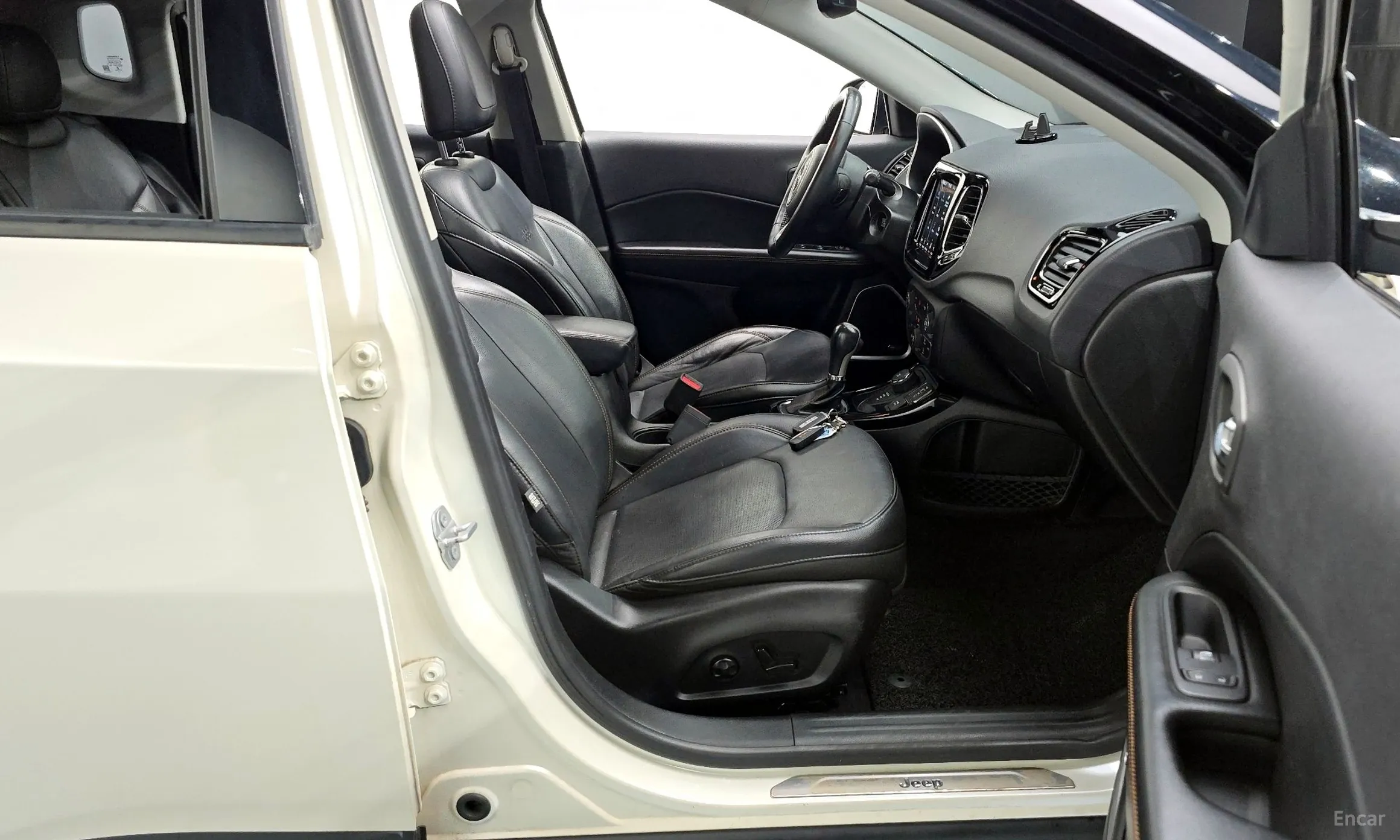Jeep Compass 2nd Generation превью 10