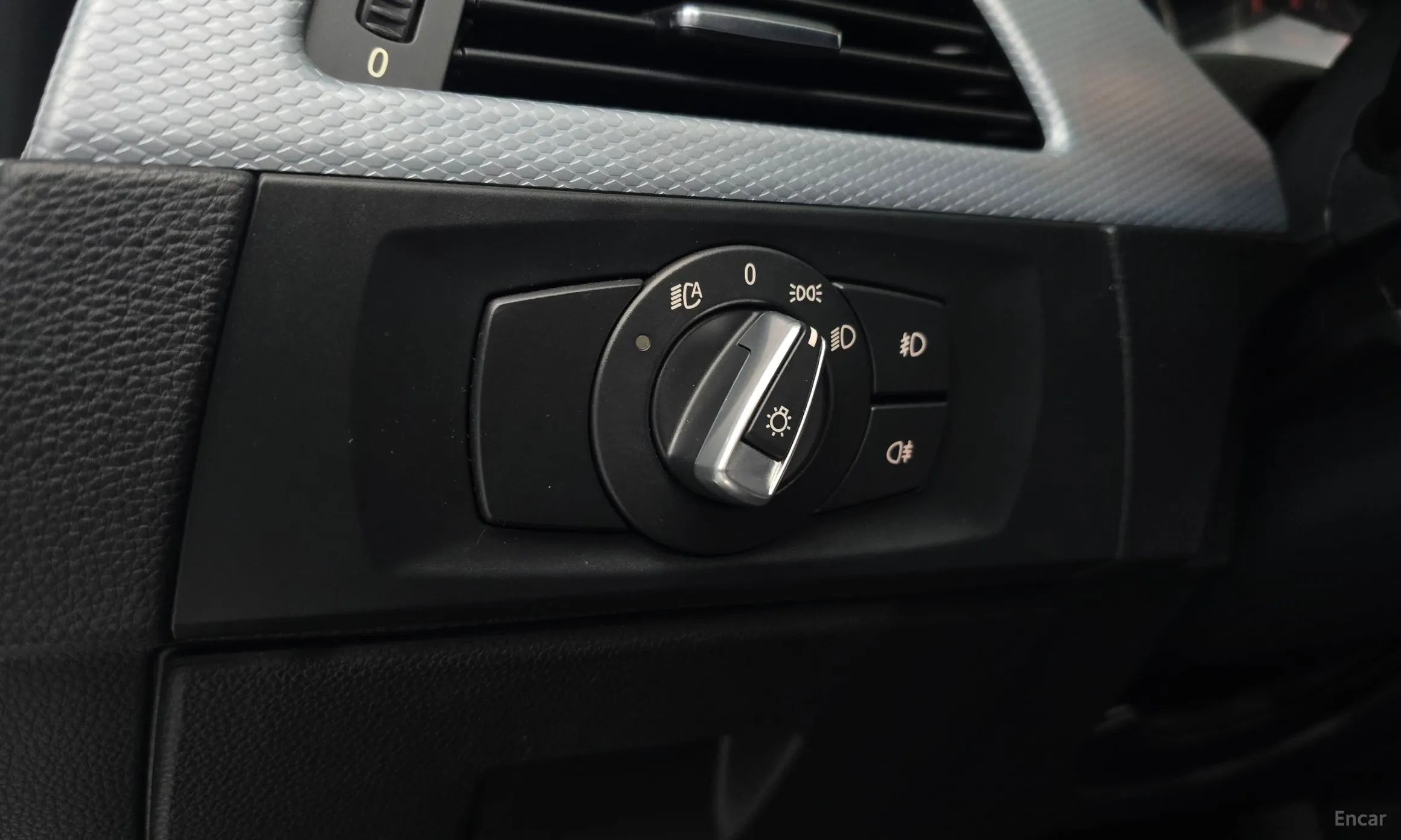 BMW 3 Series (E90) превью 14