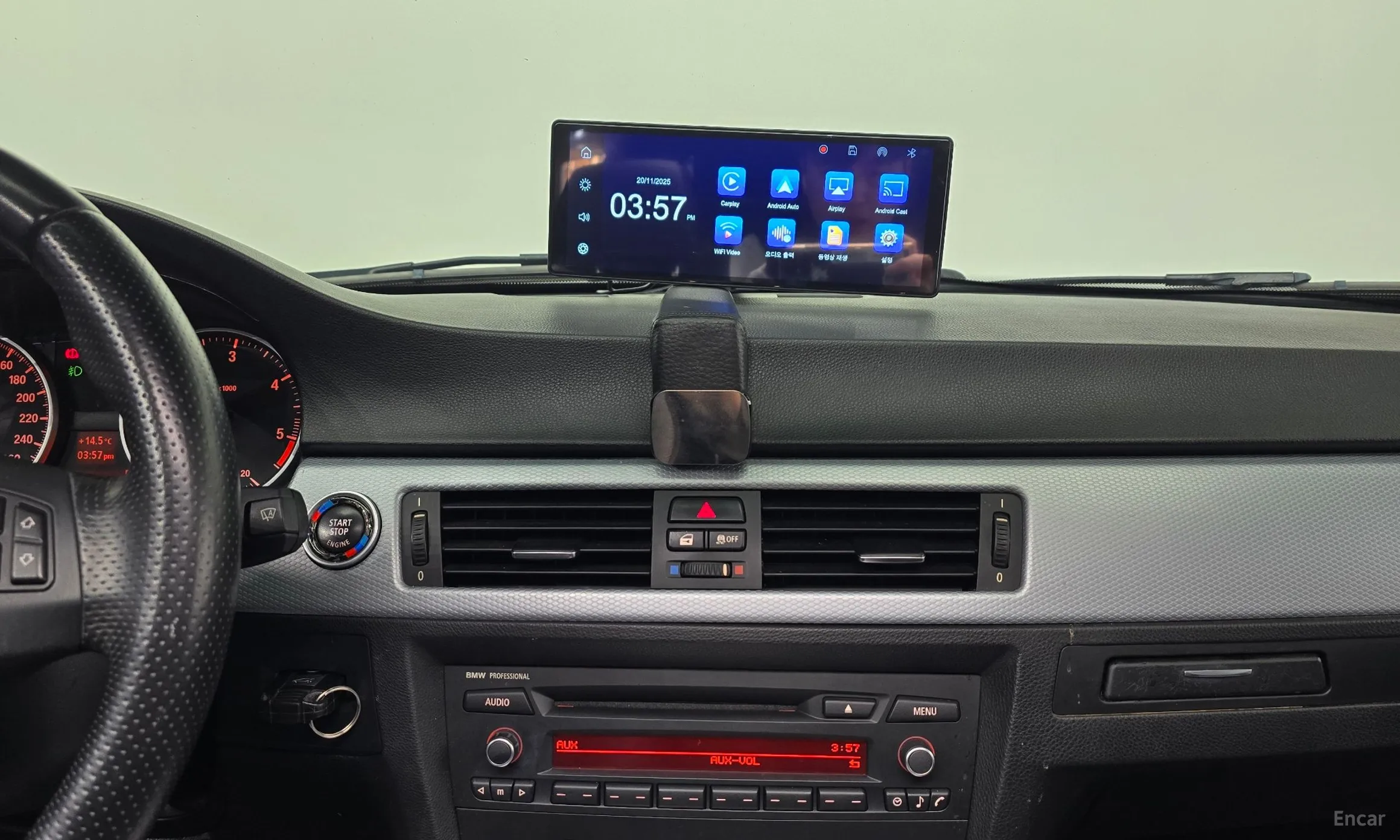 BMW 3 Series (E90) превью 15
