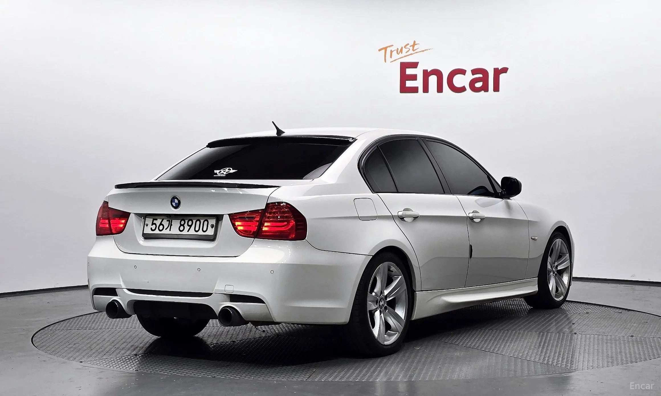 BMW 3 Series (E90) превью 2