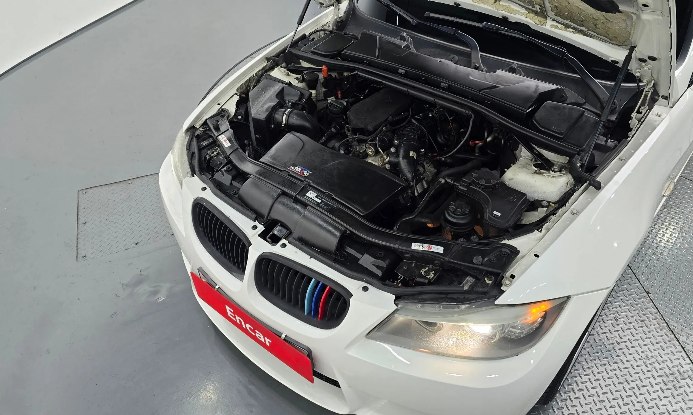 BMW 3 Series (E90) превью 6