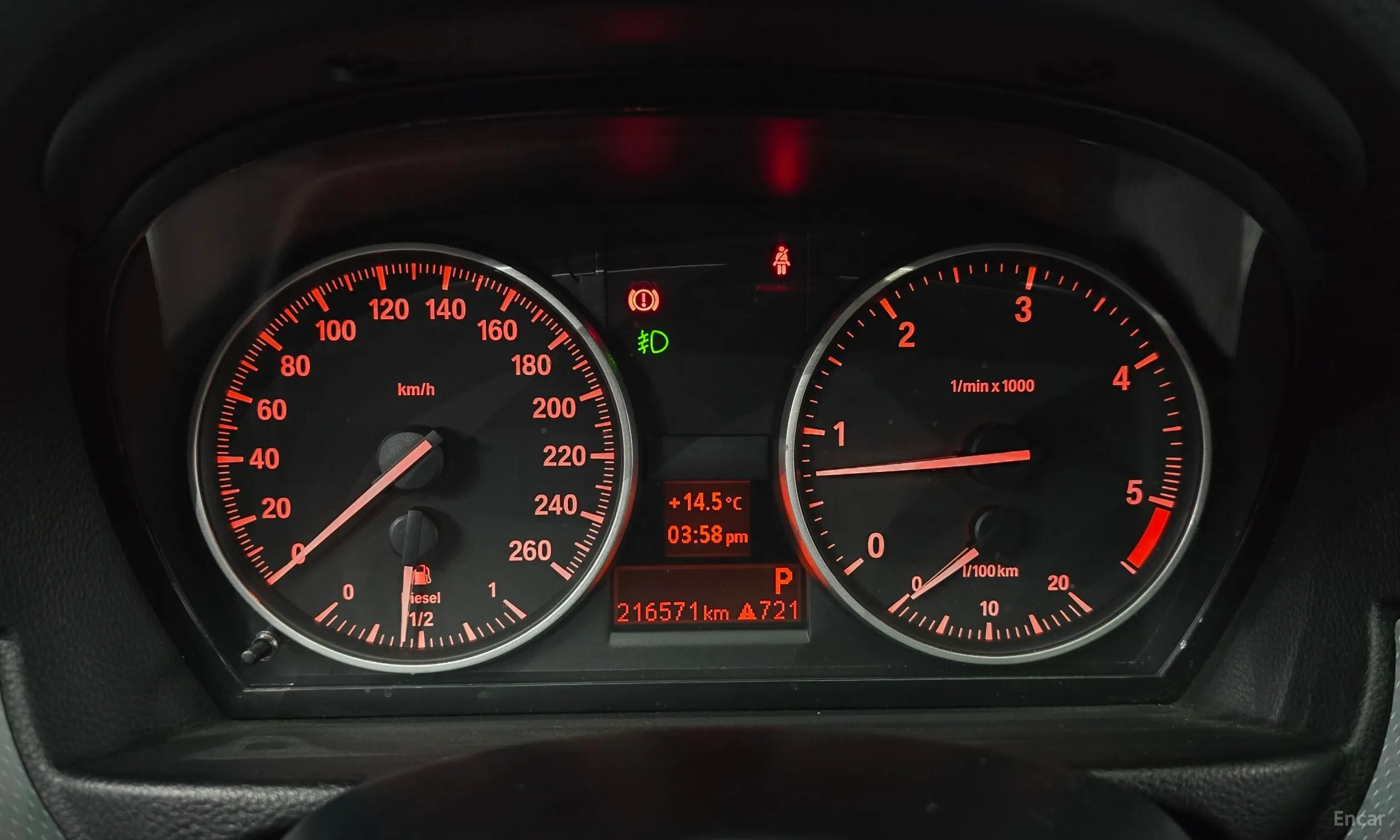 BMW 3 Series (E90) превью 8