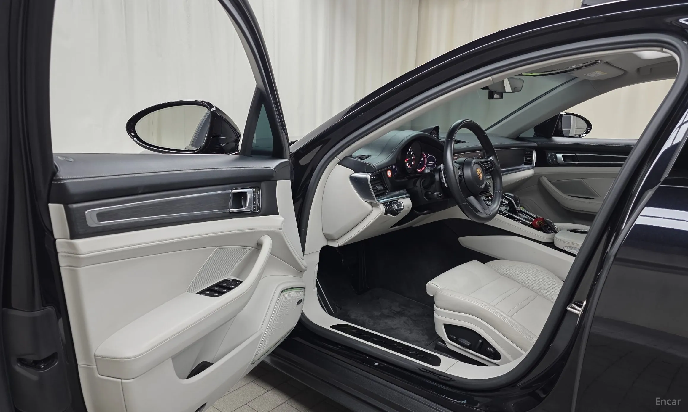 Porsche Panamera (971) превью 10