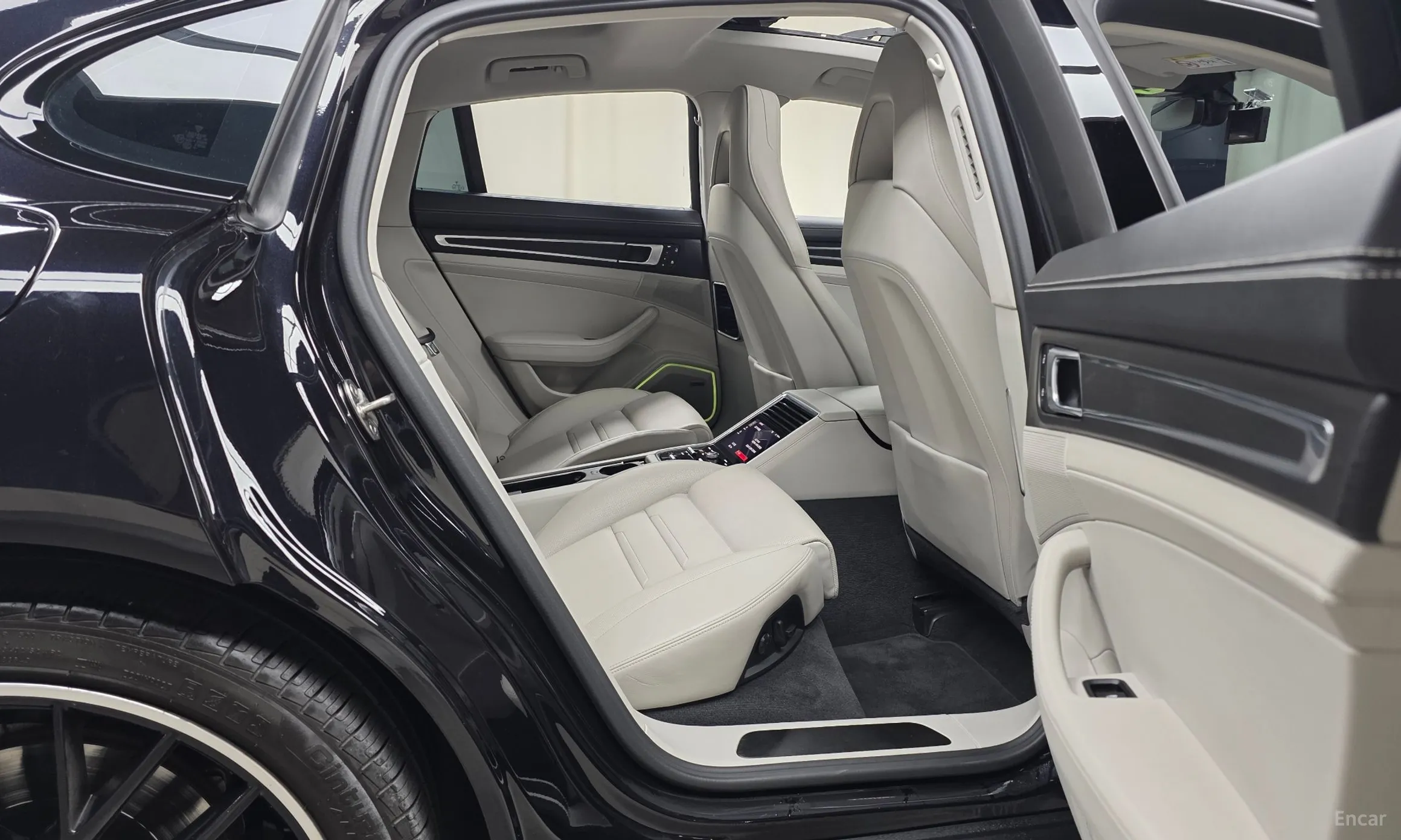 Porsche Panamera (971) превью 12