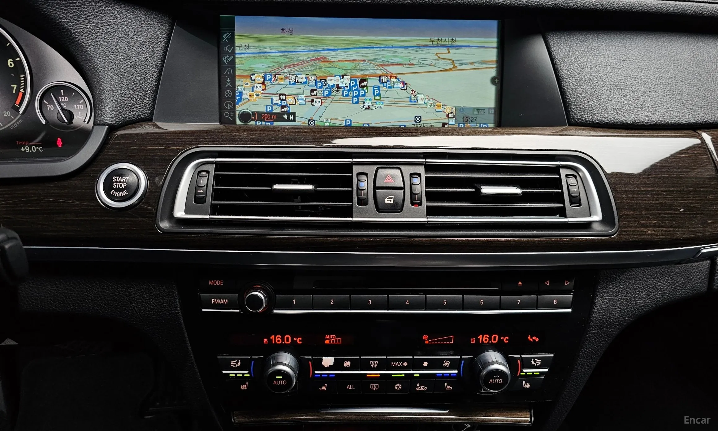 BMW 7 Series (F01) превью 14