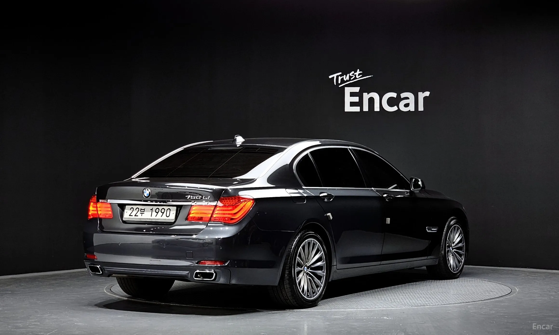 BMW 7 Series (F01)