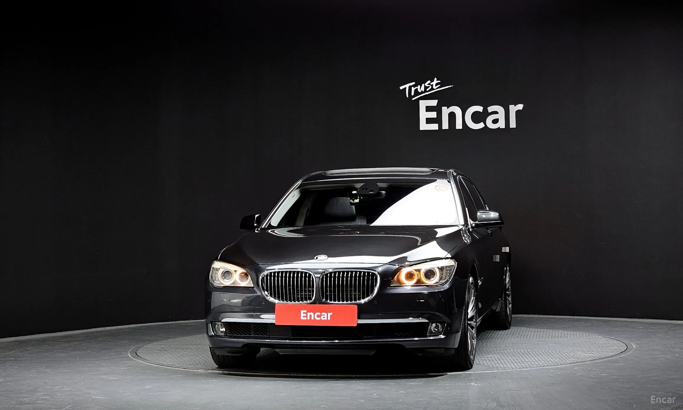 BMW 7 Series (F01) превью 3