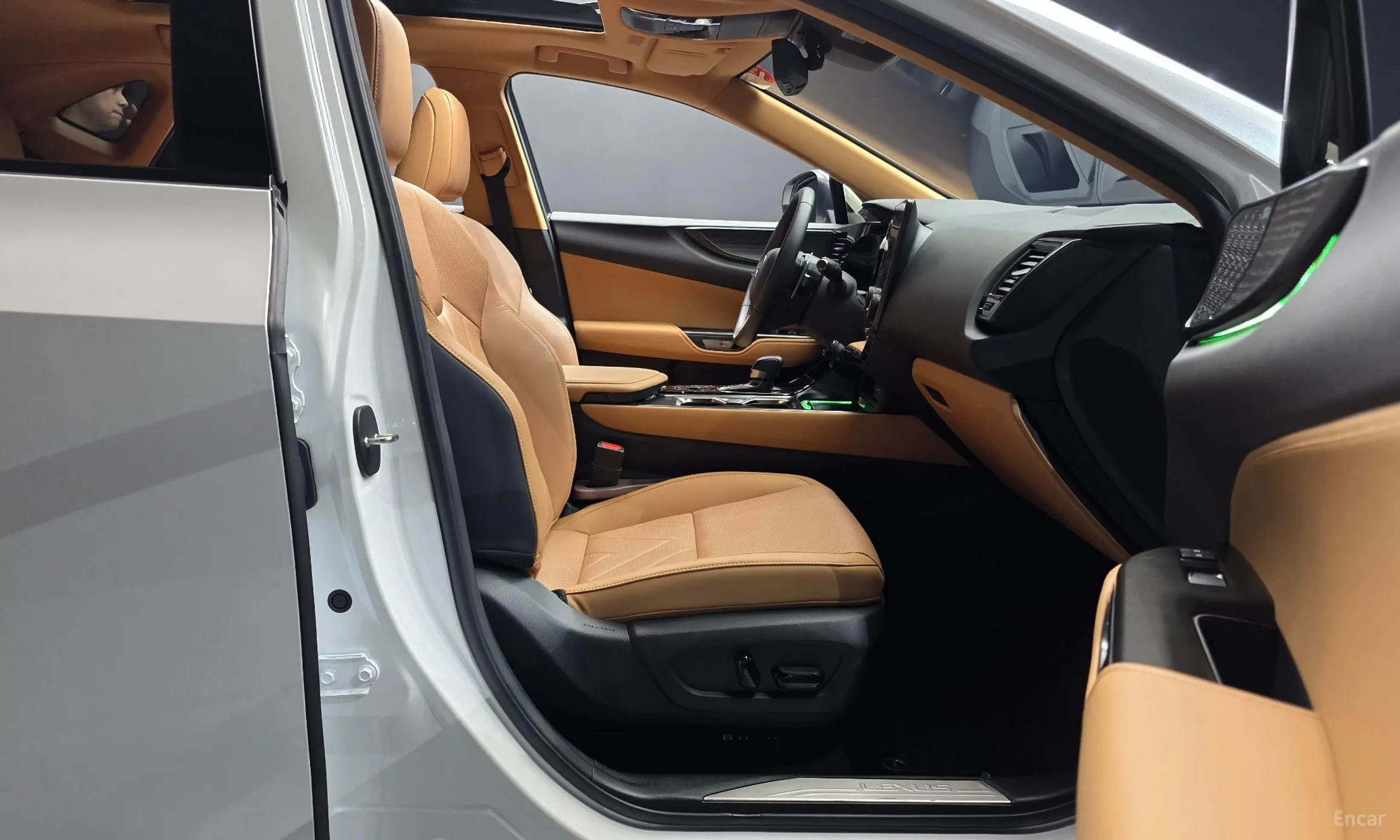 Lexus NX350h Gen 2 превью 10