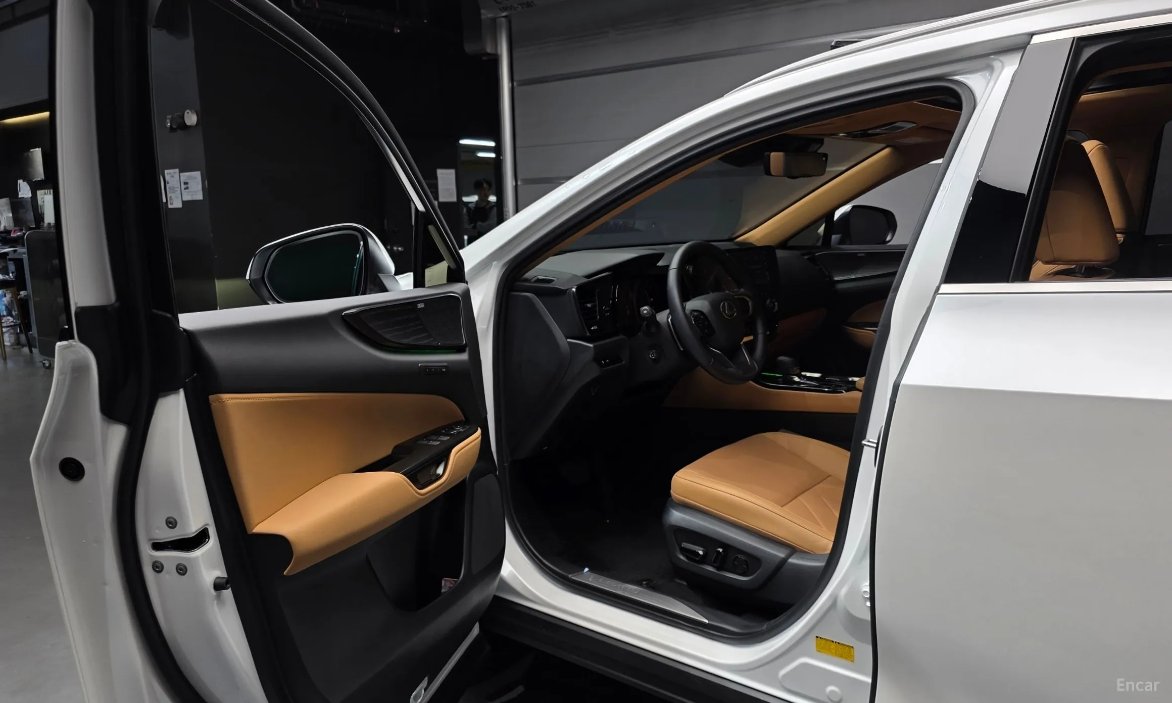 Lexus NX350h Gen 2 превью 11