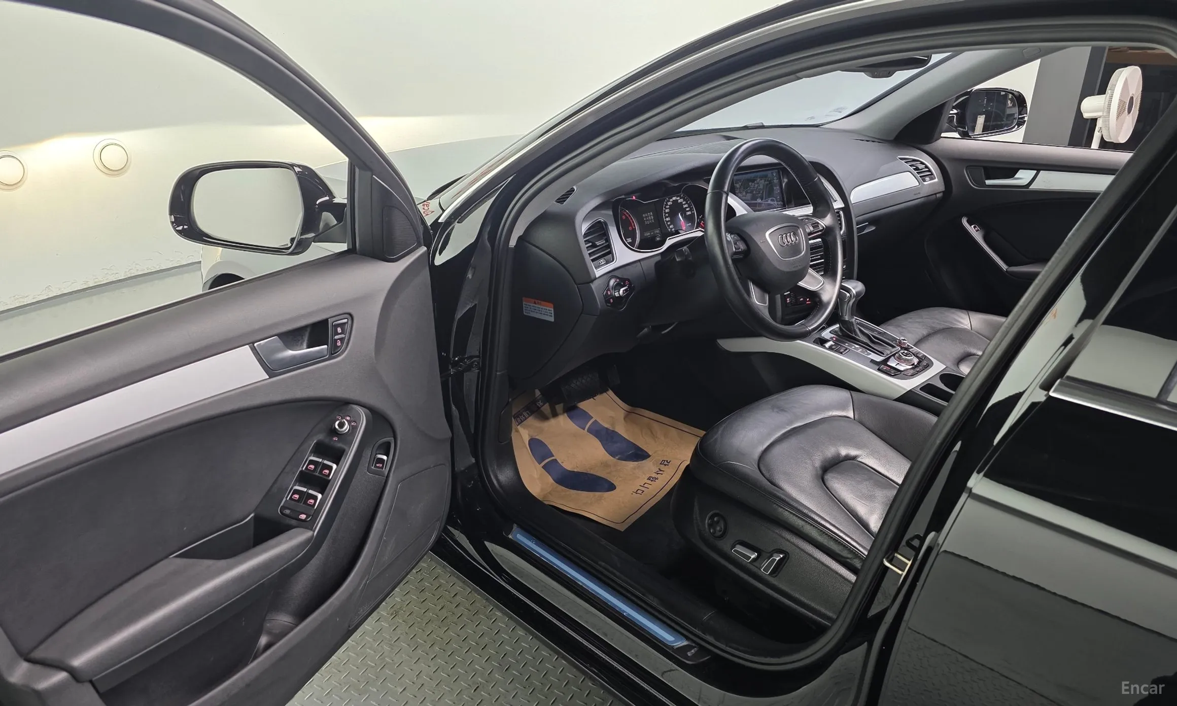 Audi New A4 превью 11