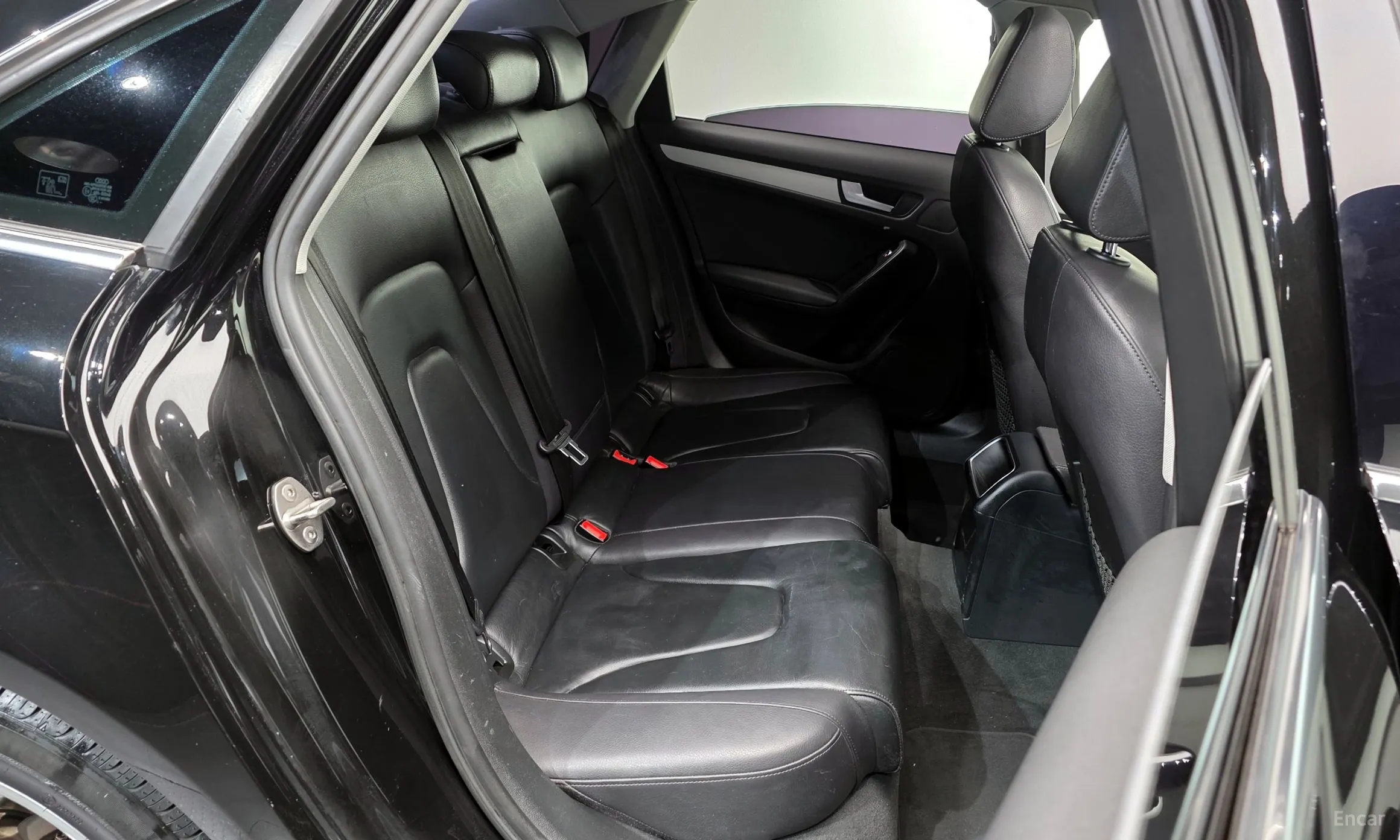 Audi New A4 превью 12