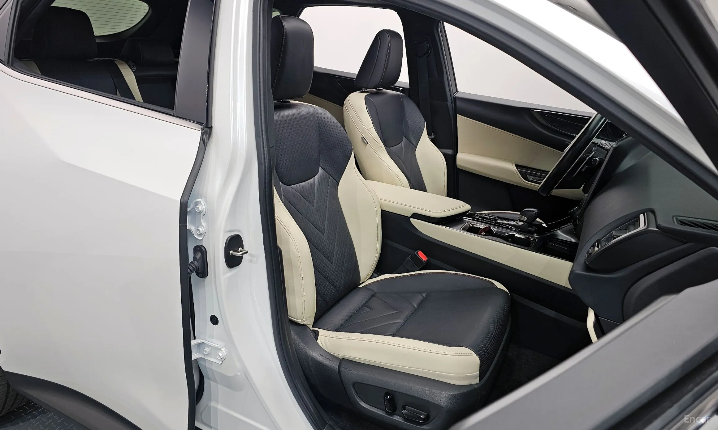 Lexus NX350h Gen 2 превью 12