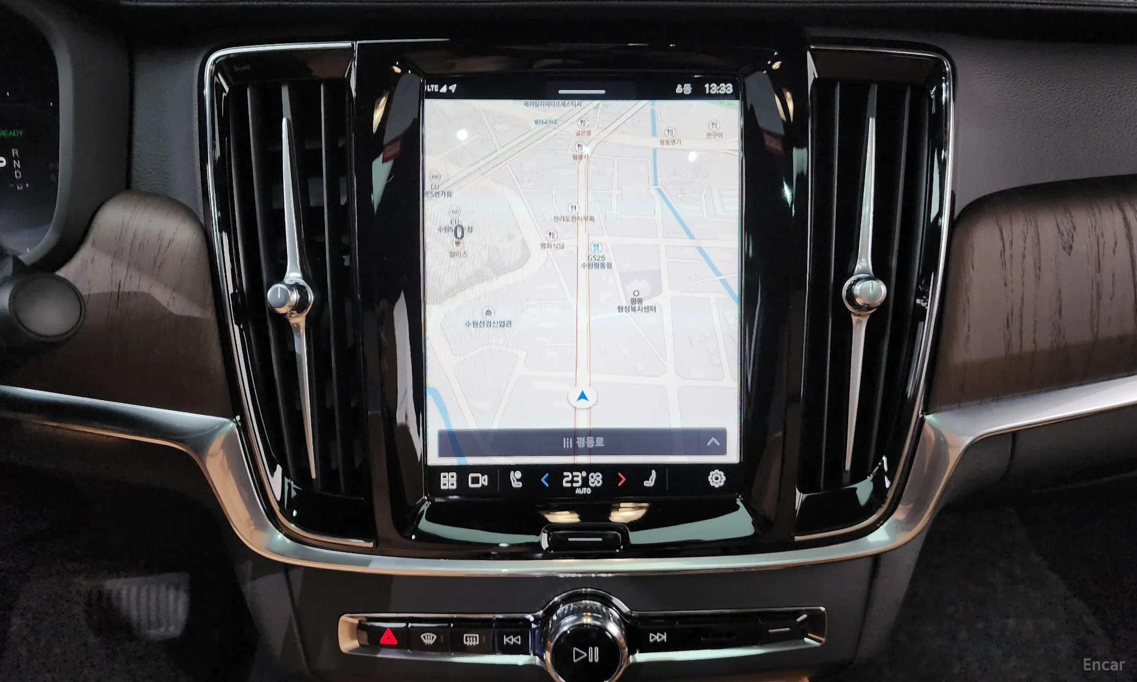Volvo S90 превью 15