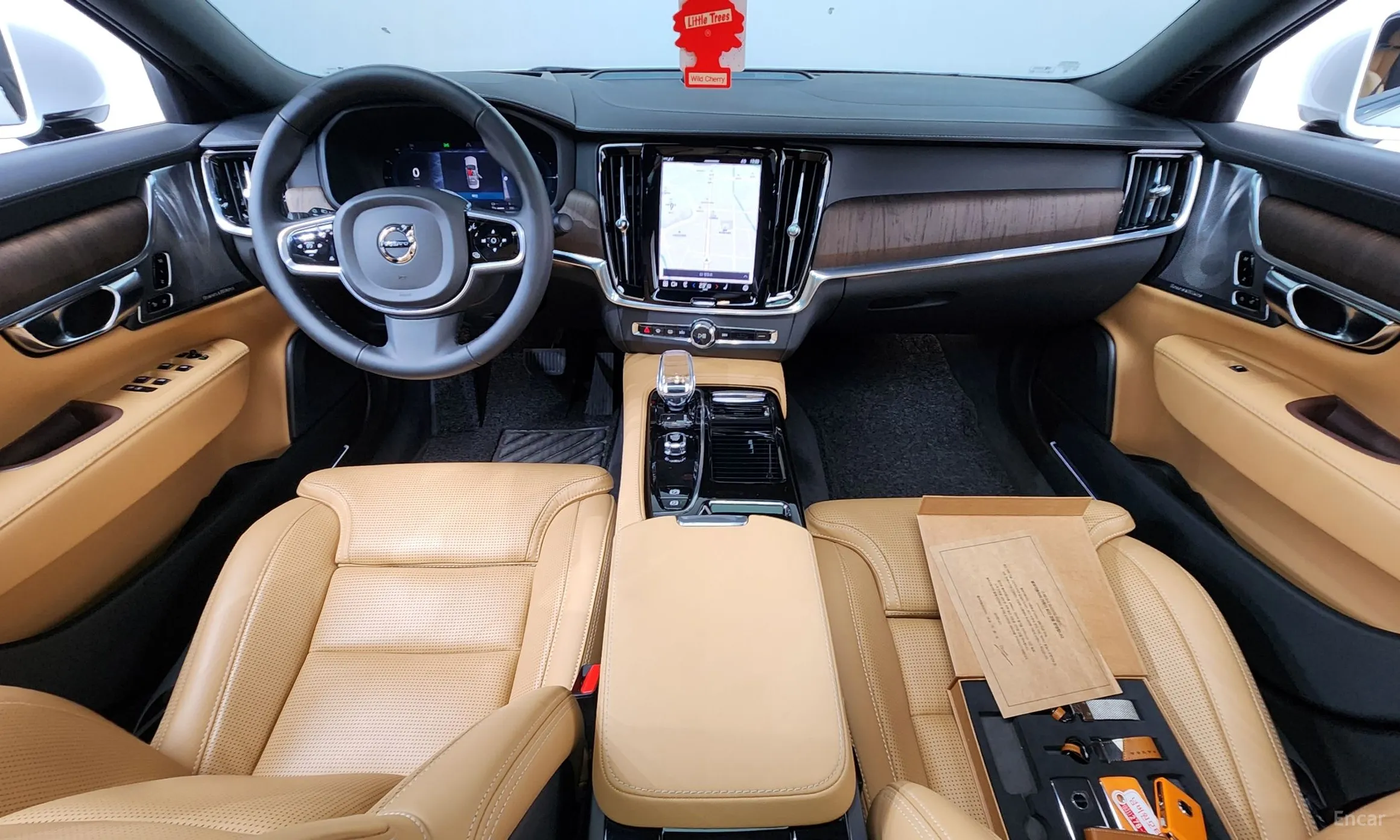 Volvo S90 превью 7