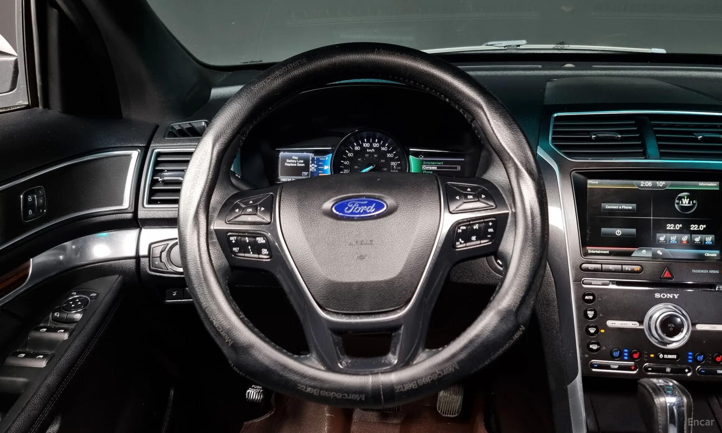 Ford Explorer превью 13