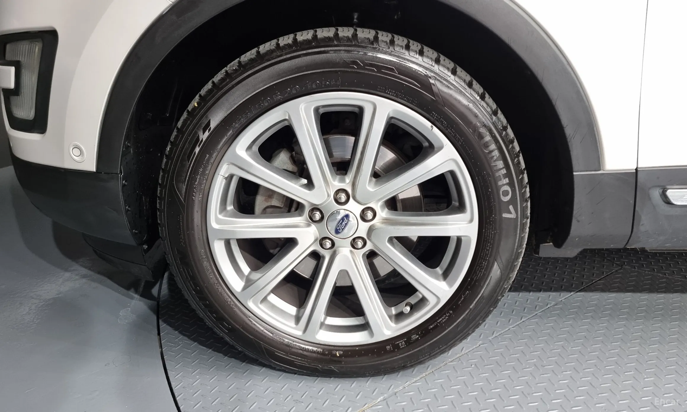 Ford Explorer превью 5