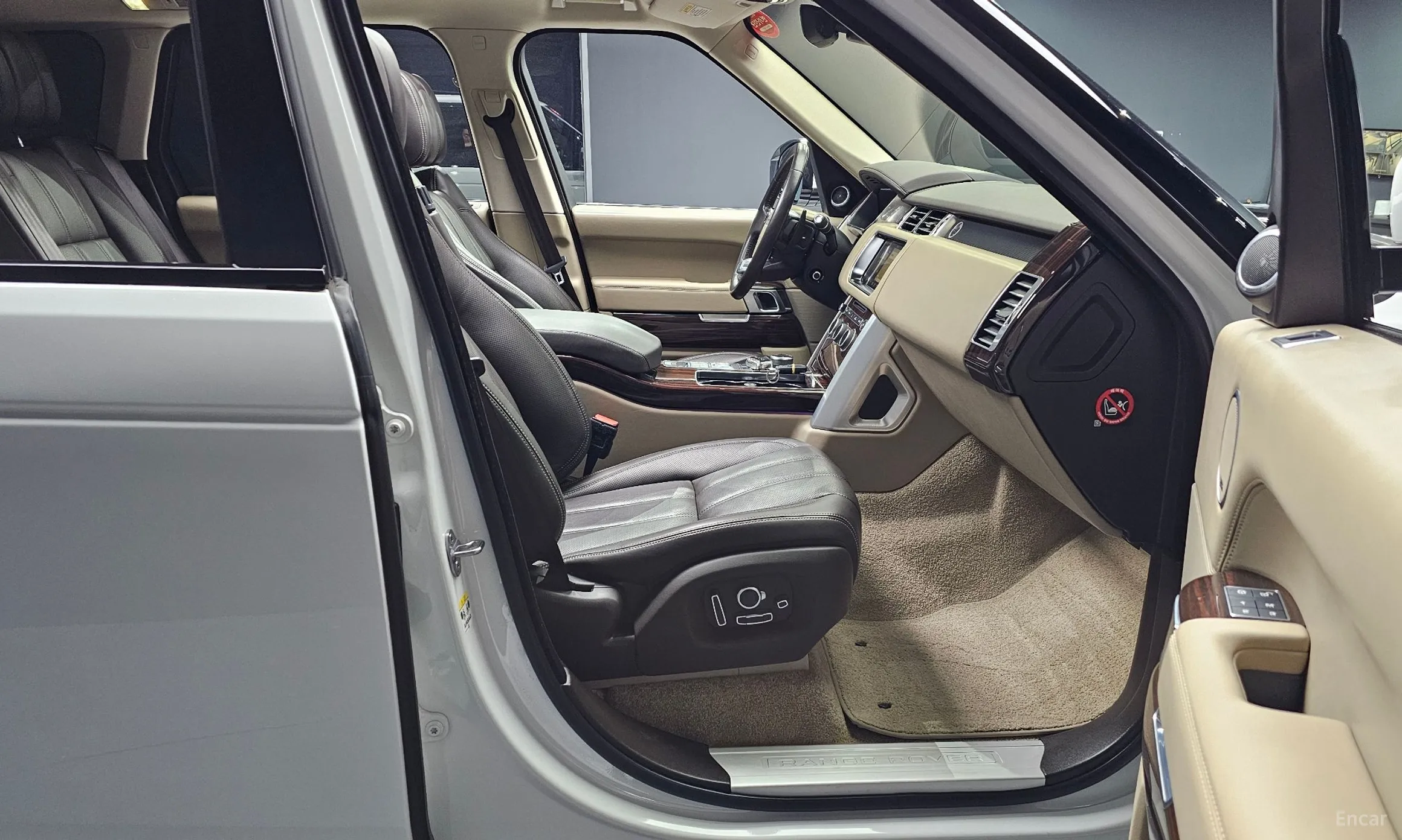 Land Rover Range Rover 4th Generation превью 11