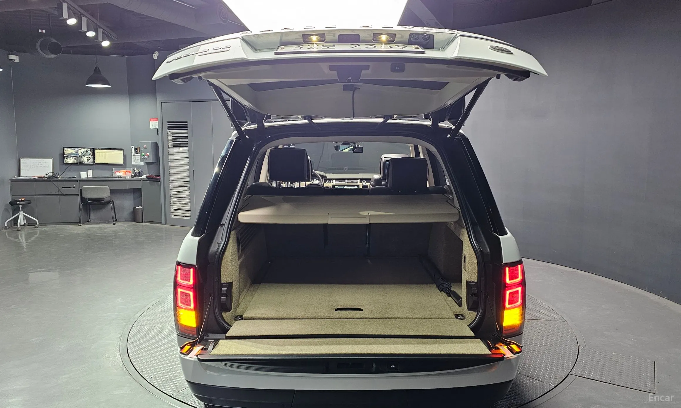 Land Rover Range Rover 4th Generation превью 20