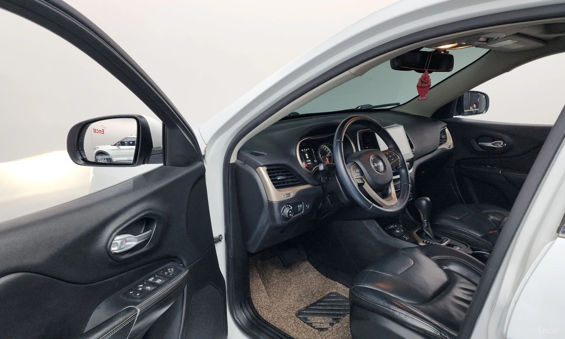 Jeep Cherokee (KL) превью 10