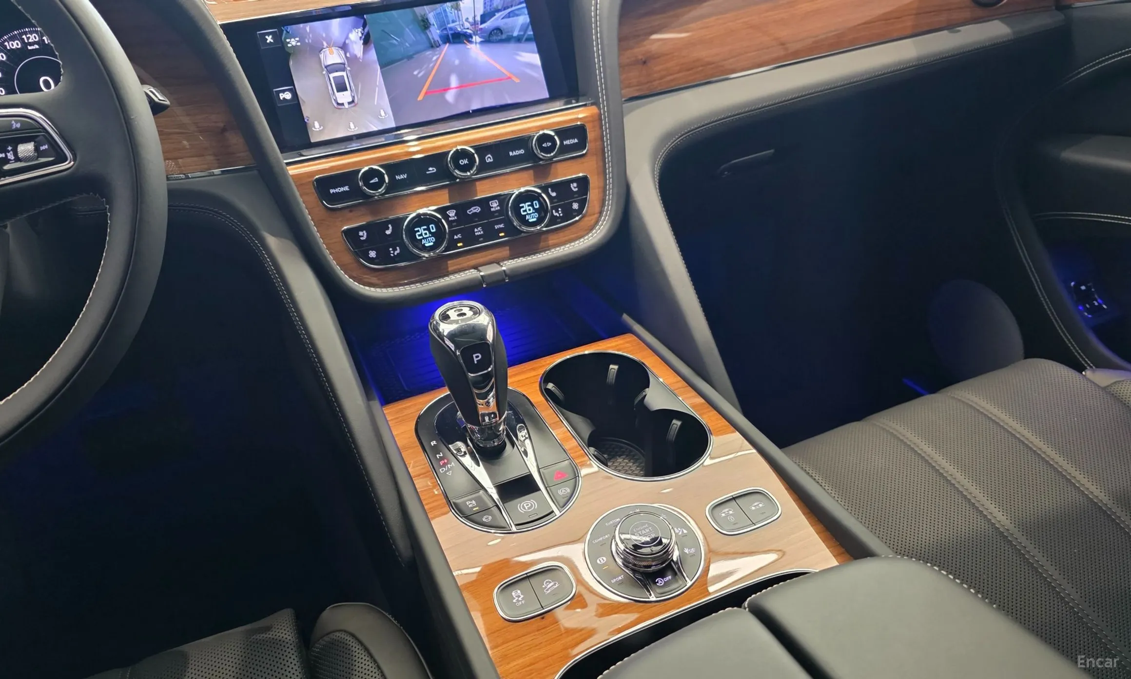 Bentley Bentayga превью 10