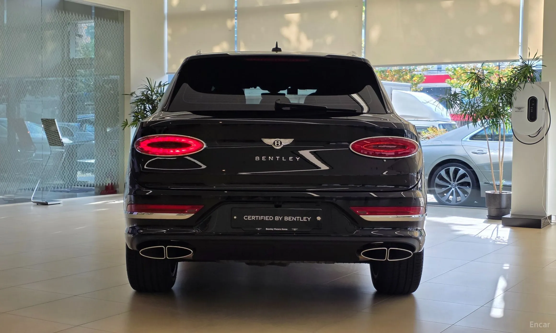 Bentley Bentayga превью 3