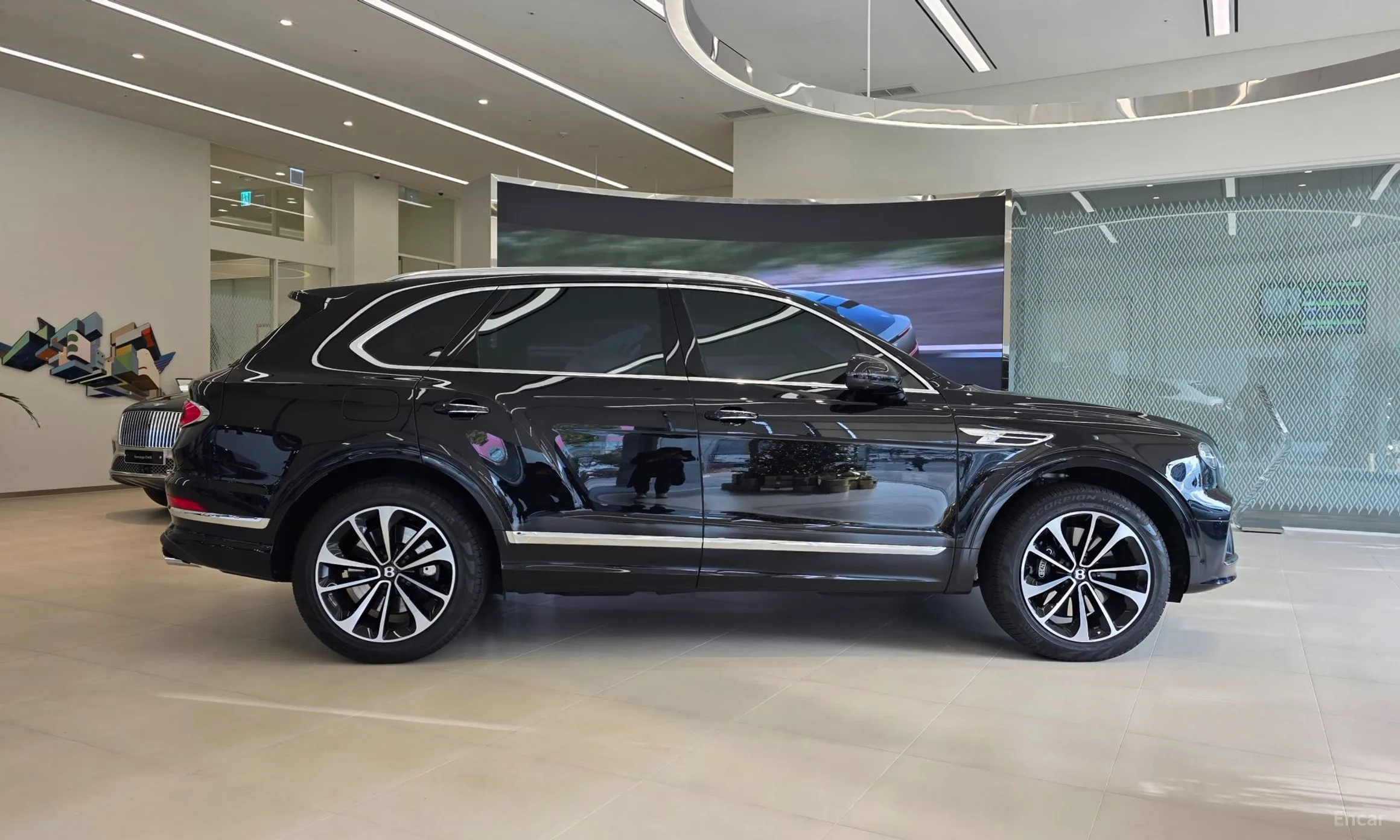 Bentley Bentayga превью 4