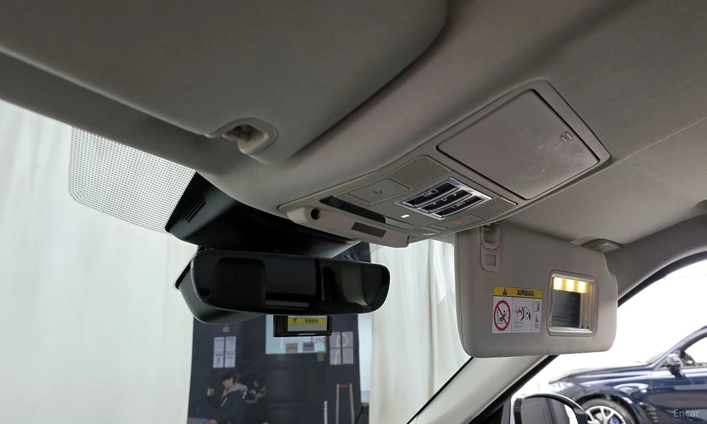 Land Rover Discovery 5 превью 18