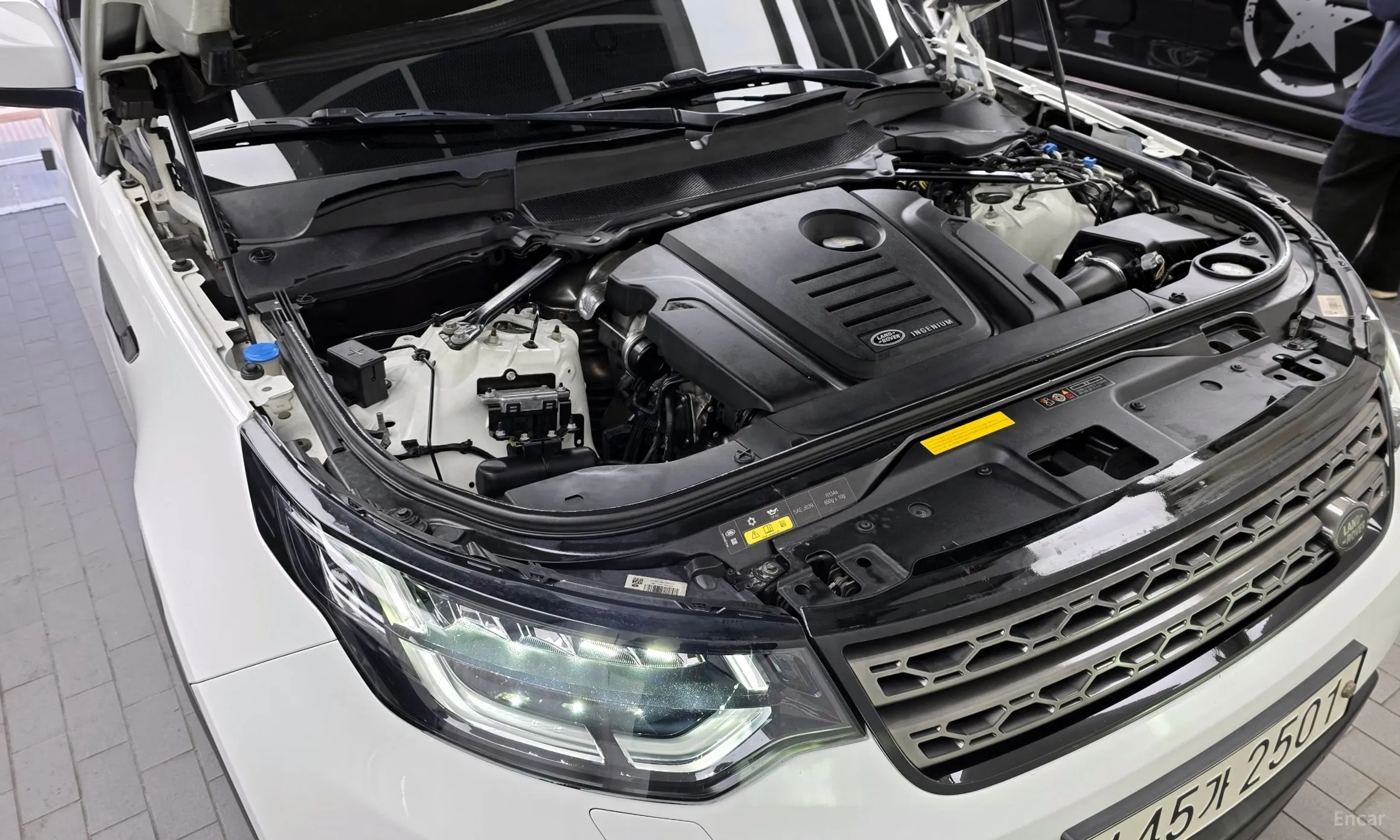 Land Rover Discovery 5 превью 6