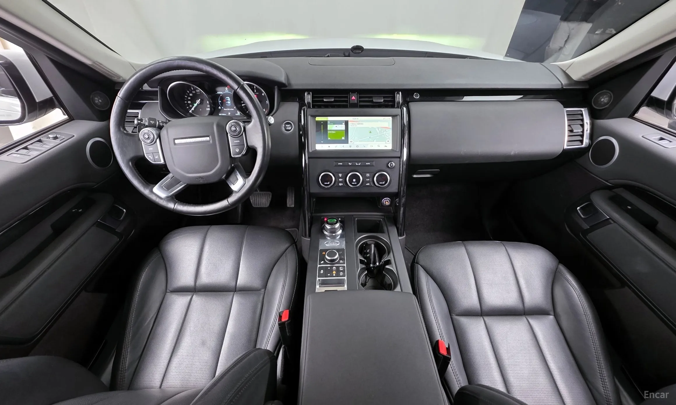 Land Rover Discovery 5 превью 7