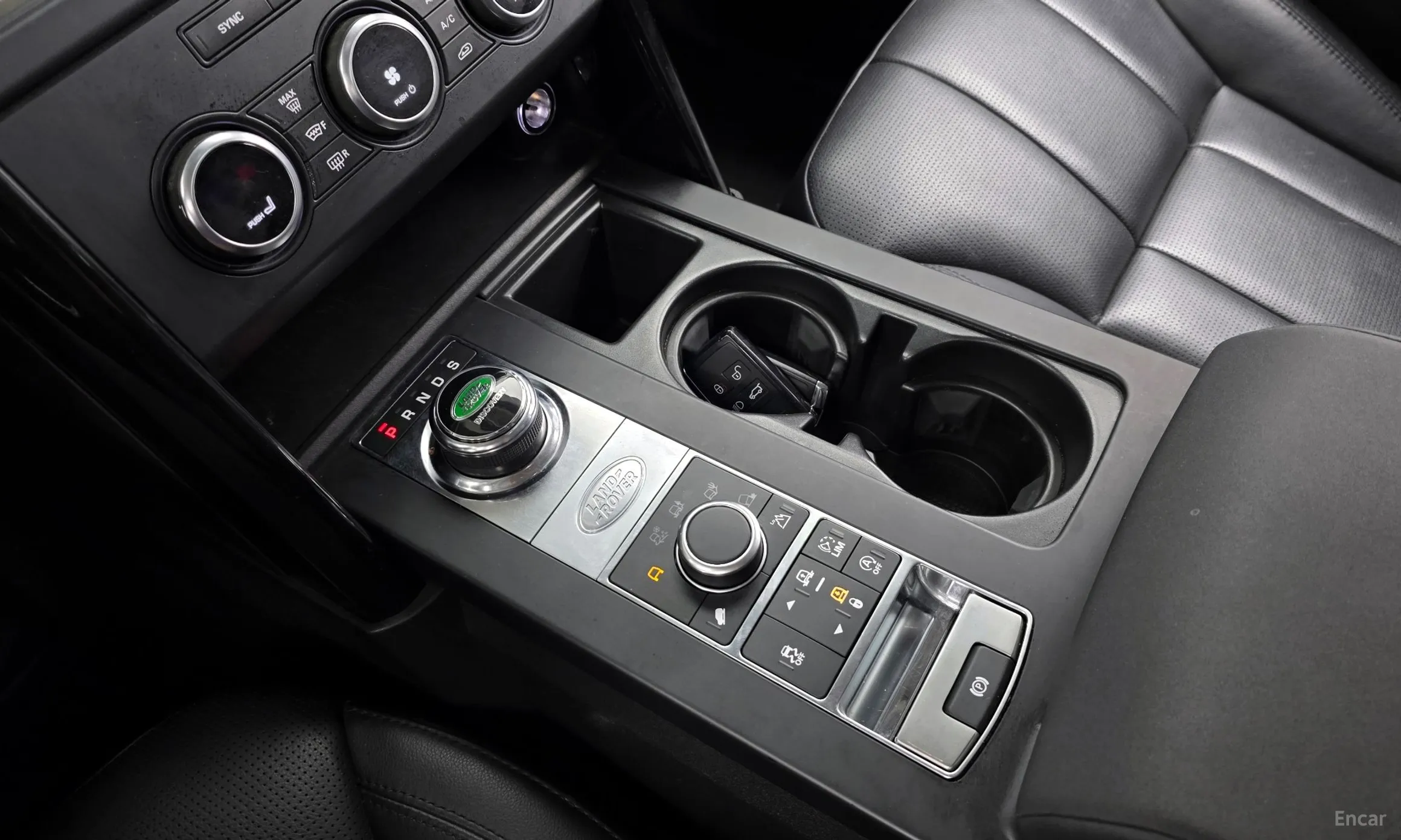 Land Rover Discovery 5 превью 9
