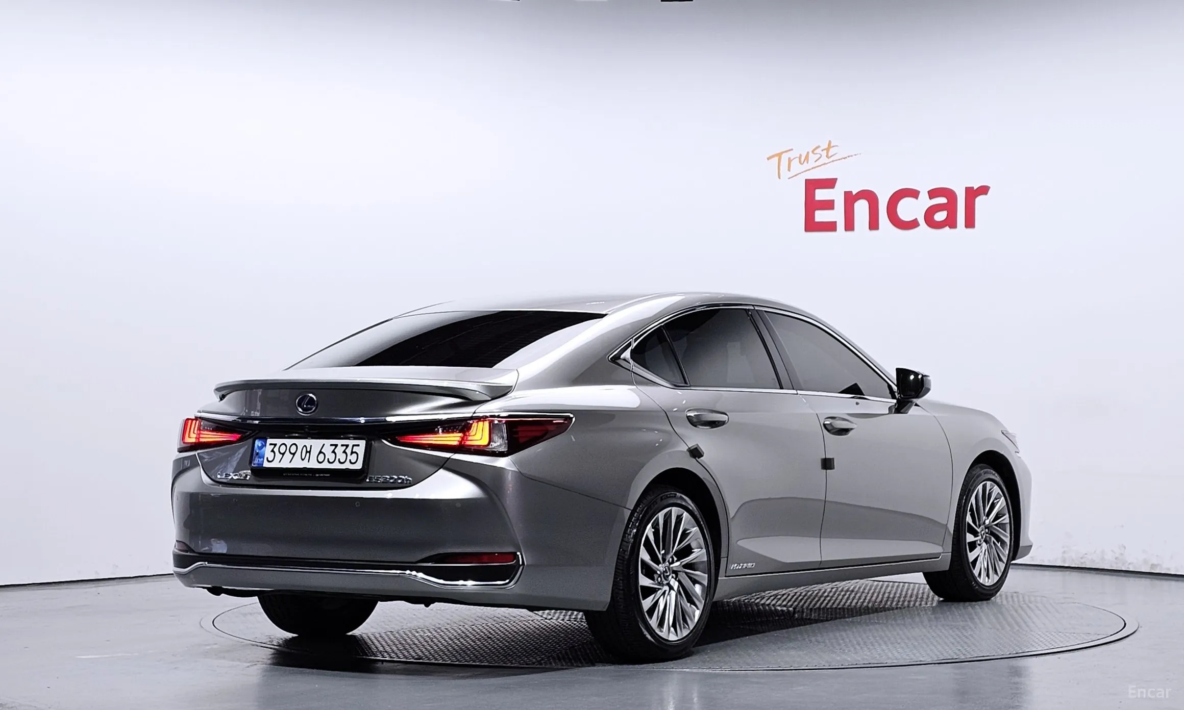 Lexus ES300h 7th Generation