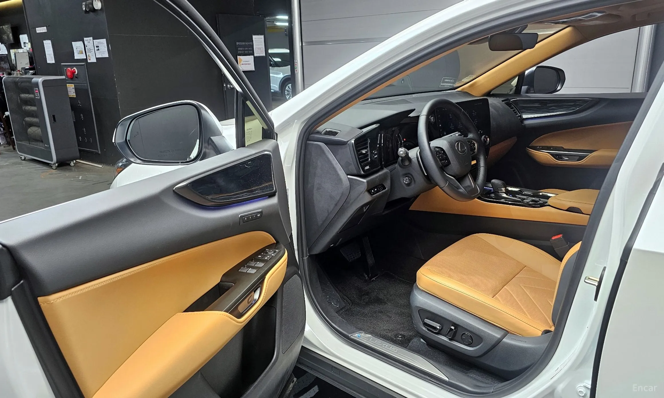 Lexus NX350h Gen 2 превью 10