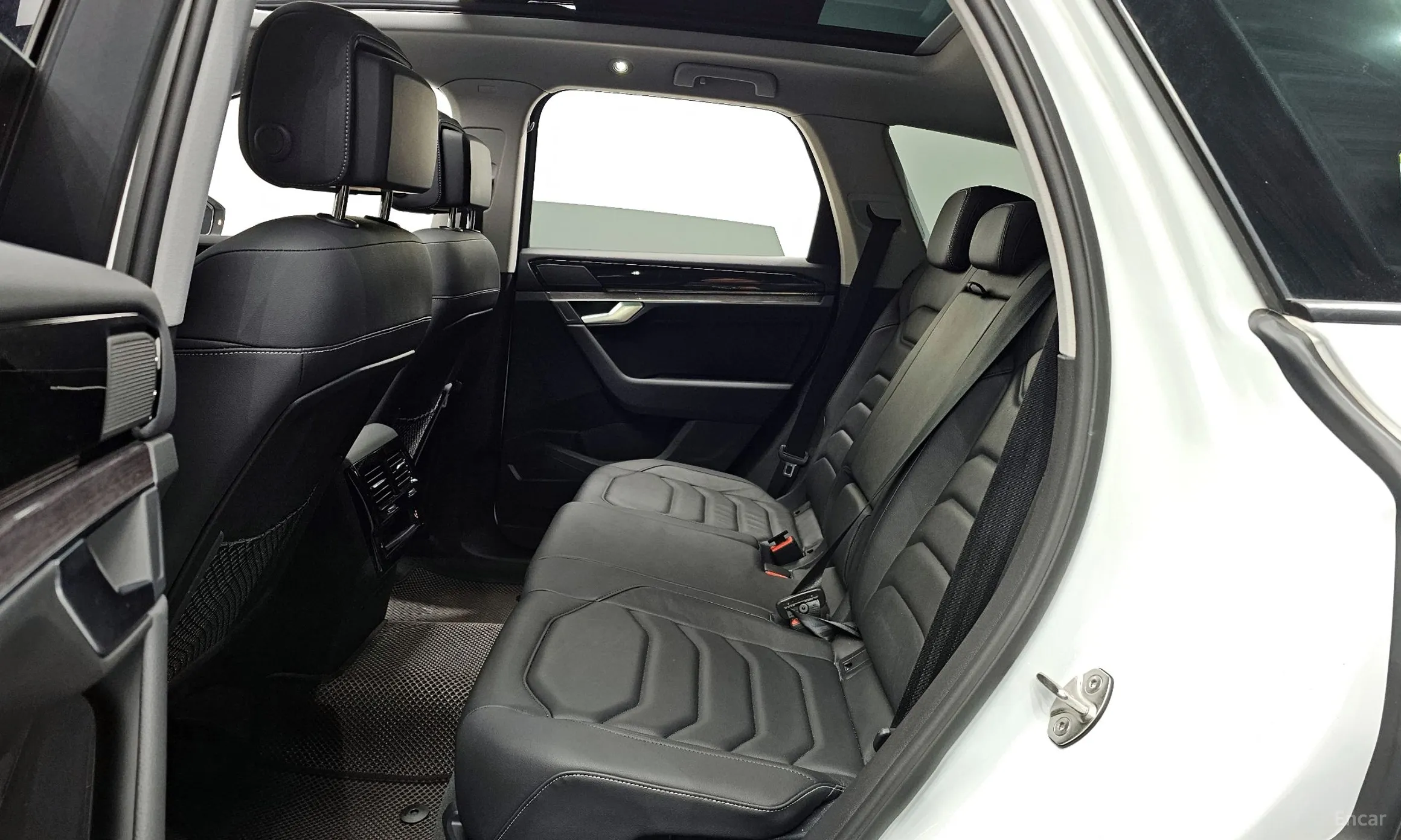 Volkswagen Touareg 3rd Generation превью 12