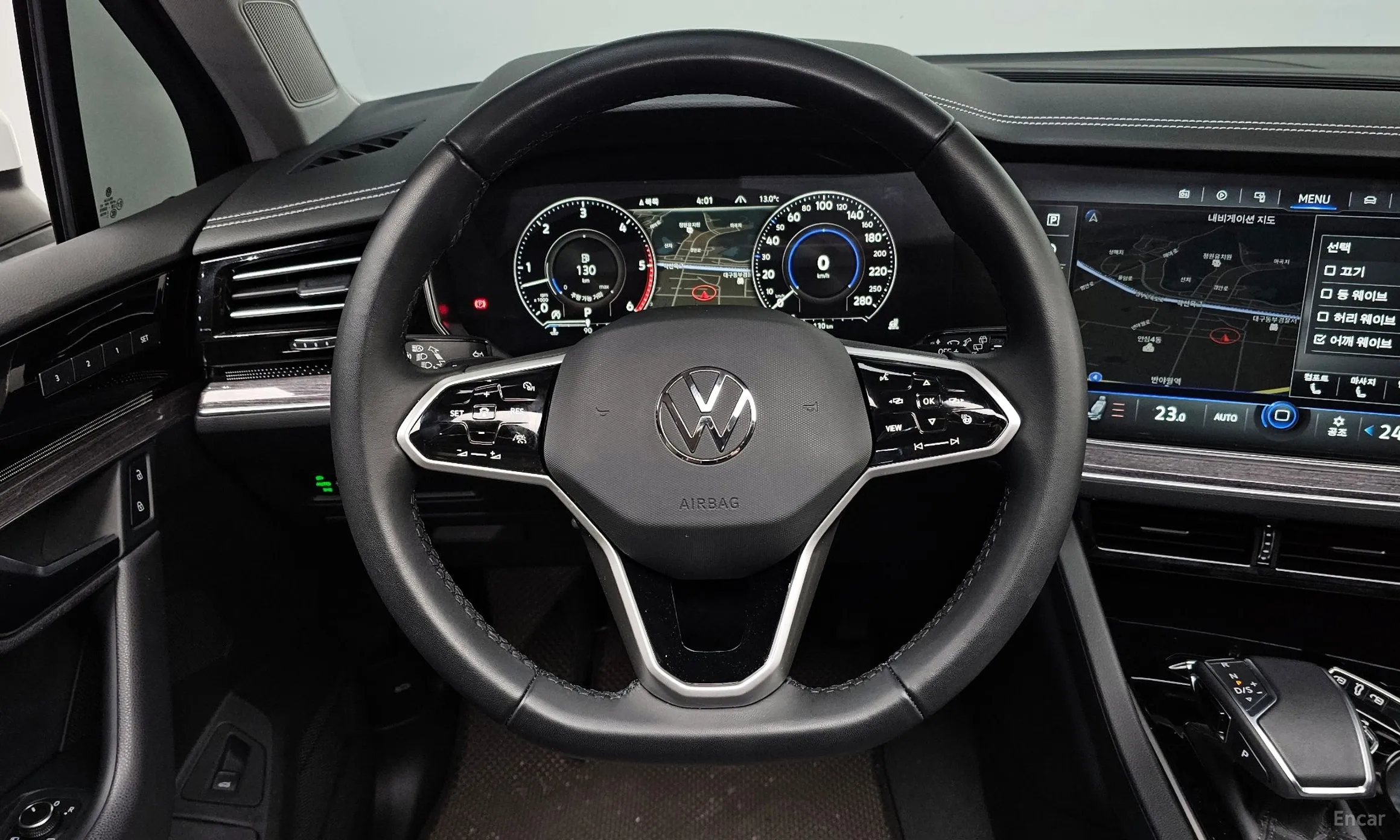 Volkswagen Touareg 3rd Generation превью 13